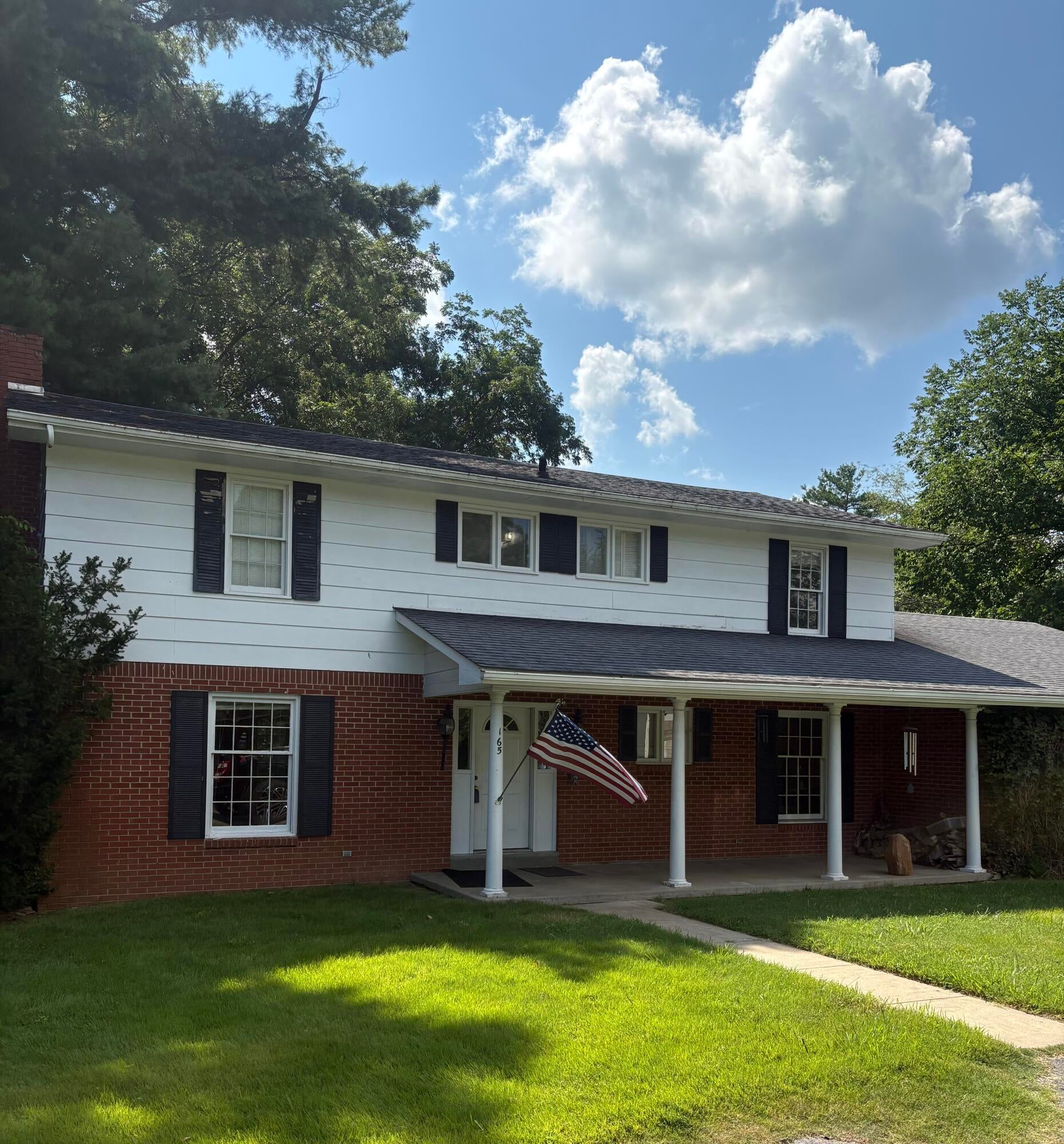 165 Colonial Drive — photo