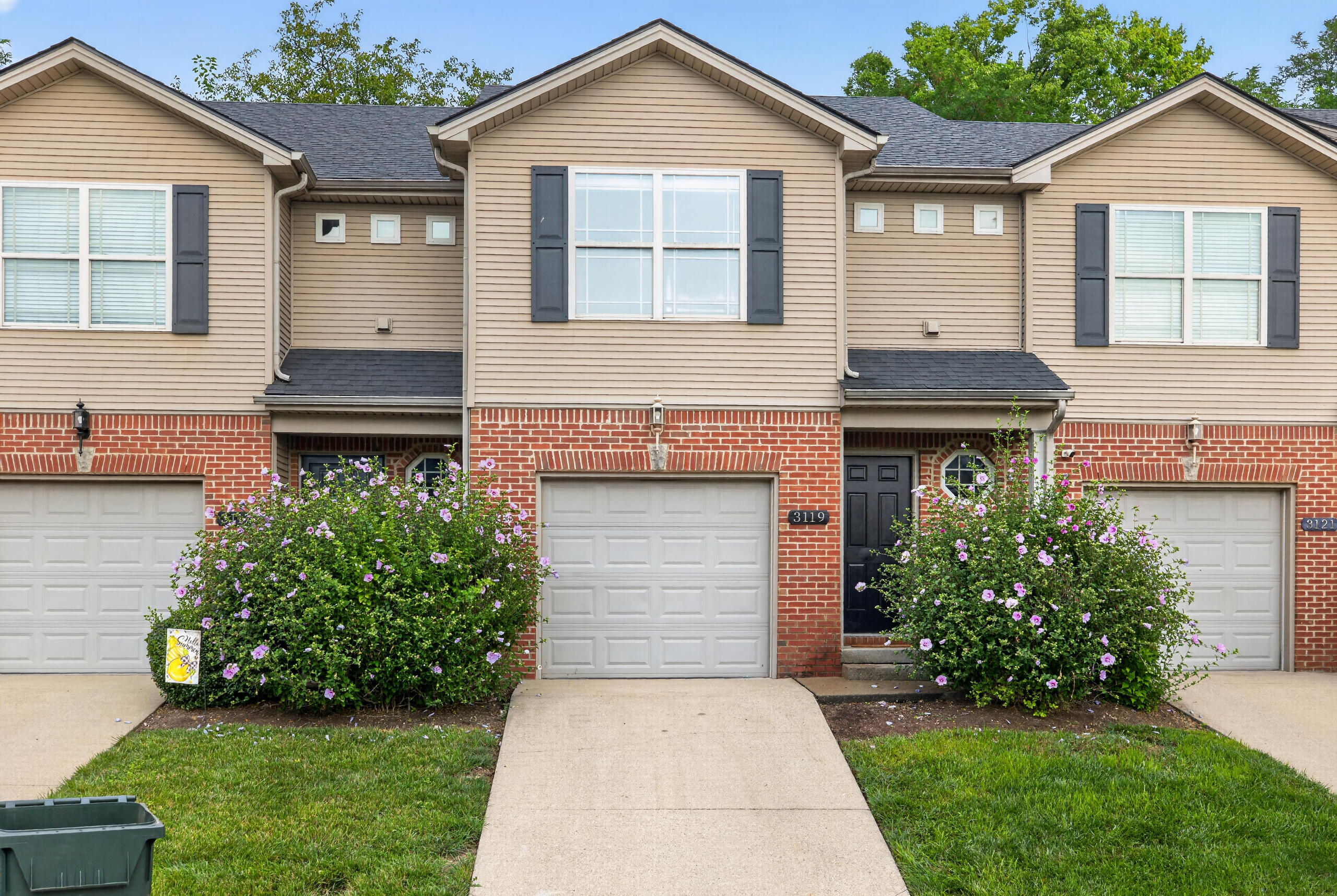 3119 Daly Place — photo