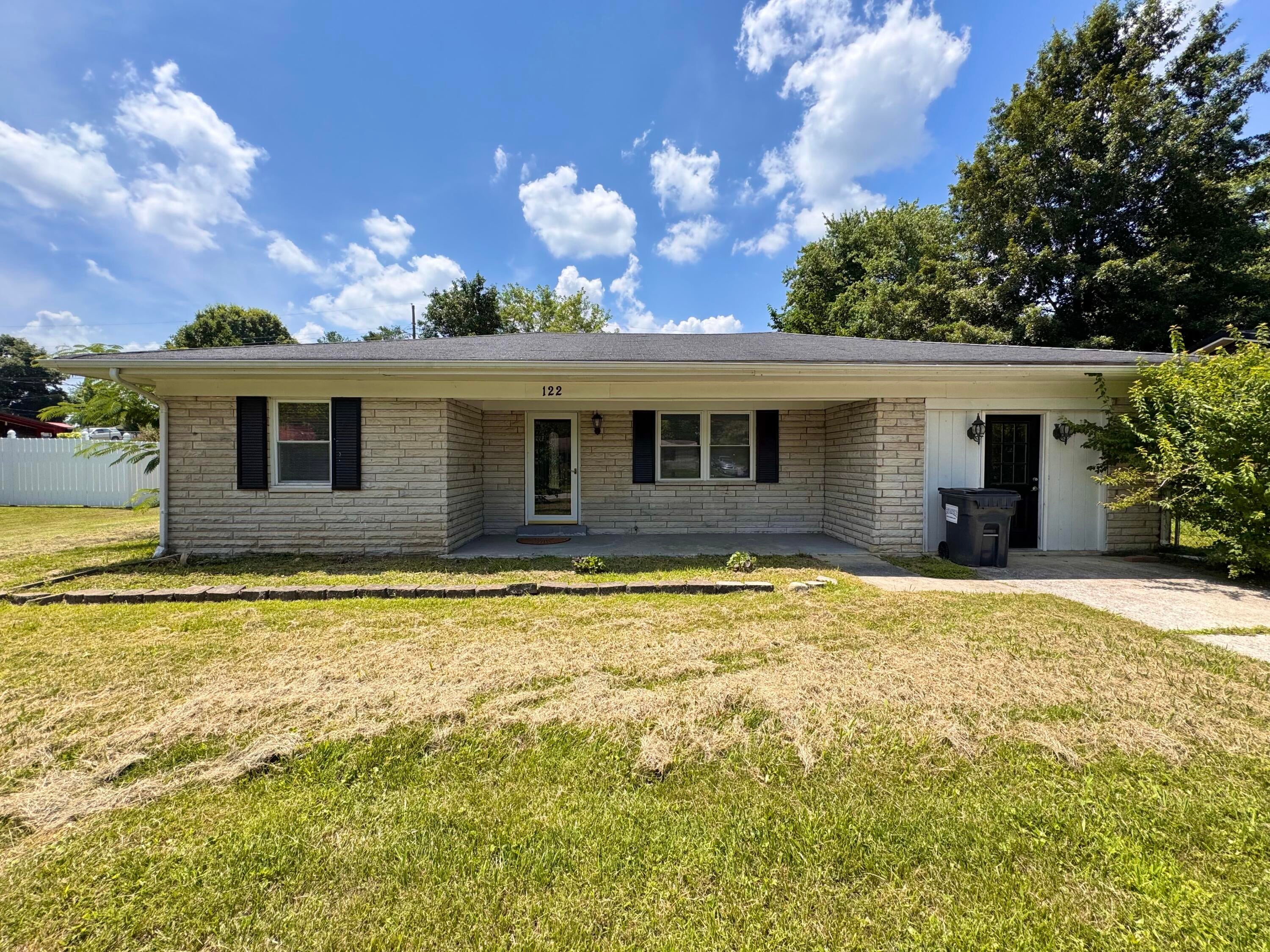 122 Estonia Drive — photo