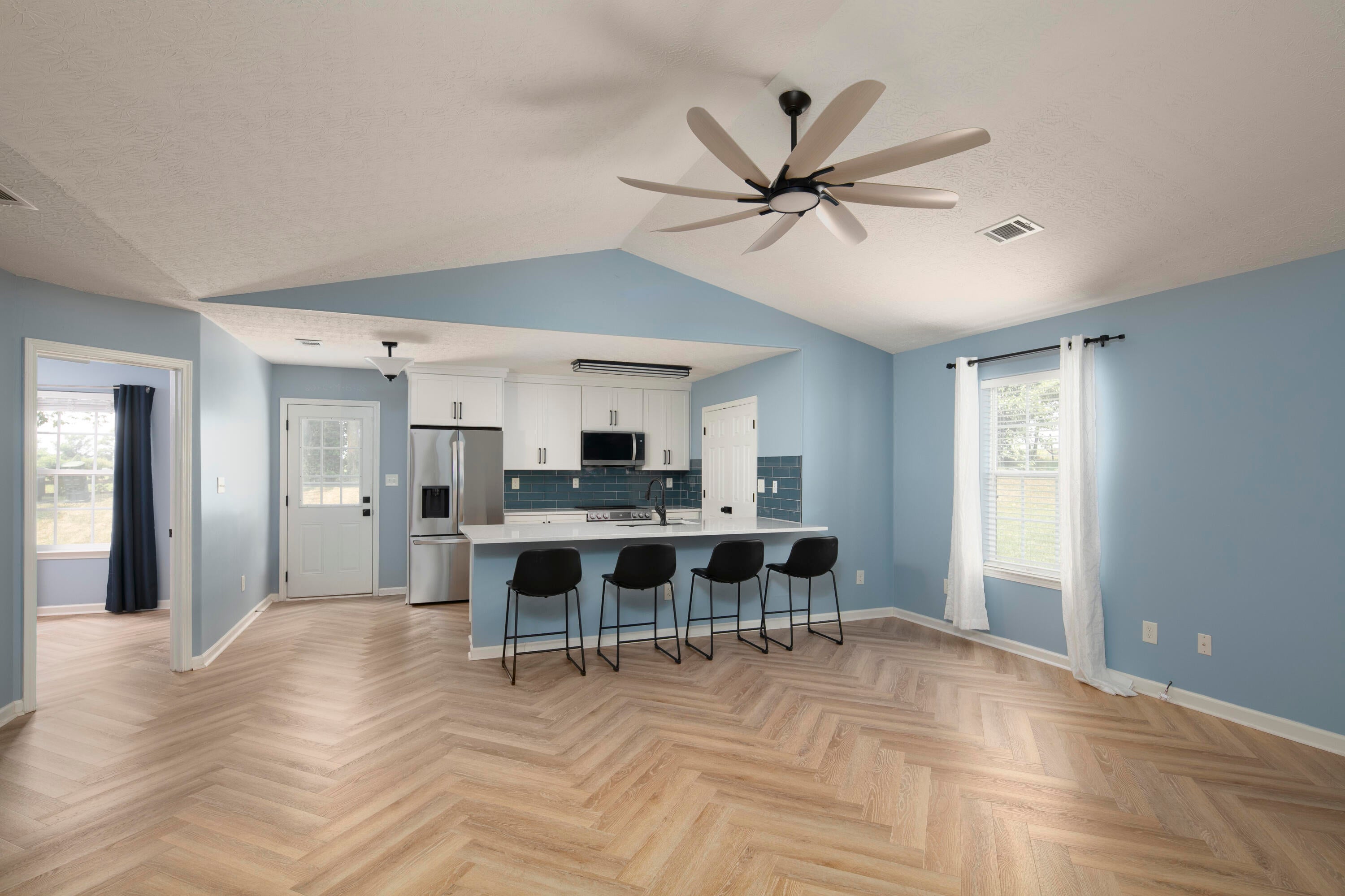 1056 Winding Oak Trail — photo