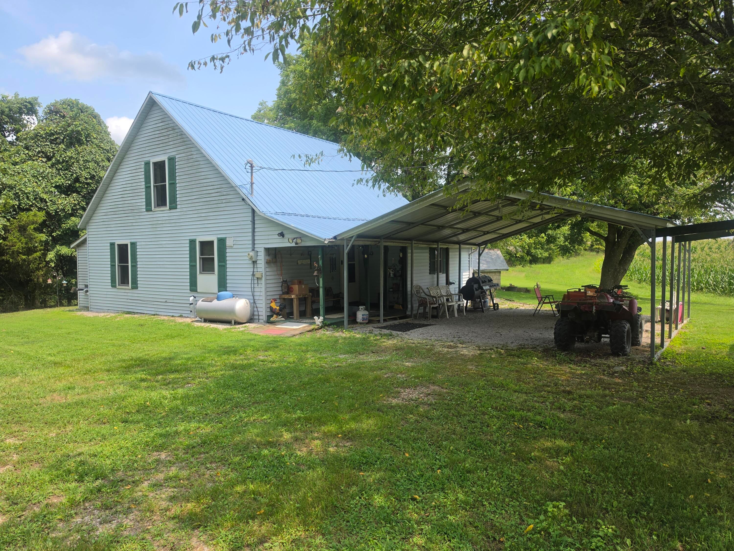 8243 Ky-1676 — photo