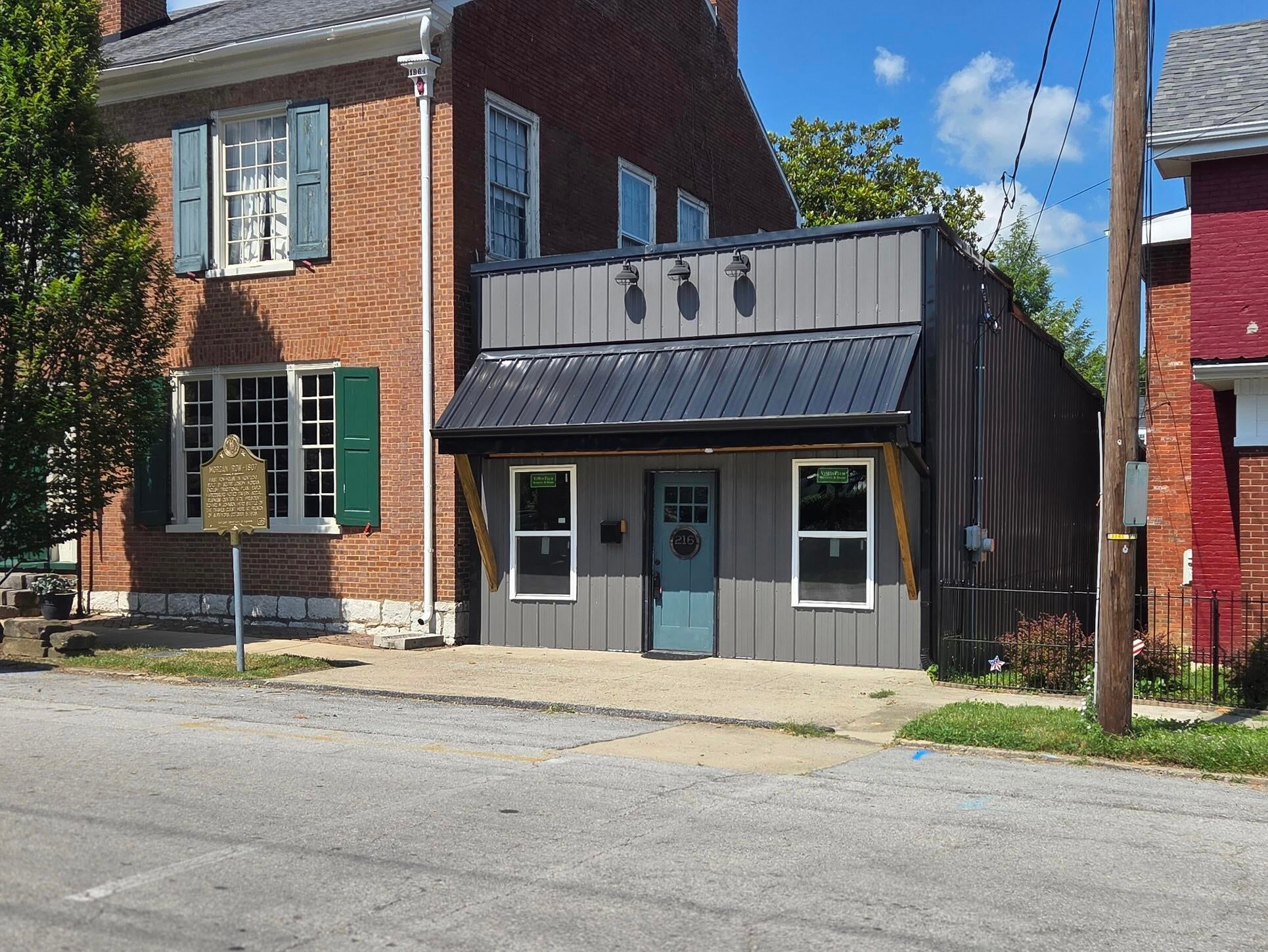 216 S Chiles Street — photo