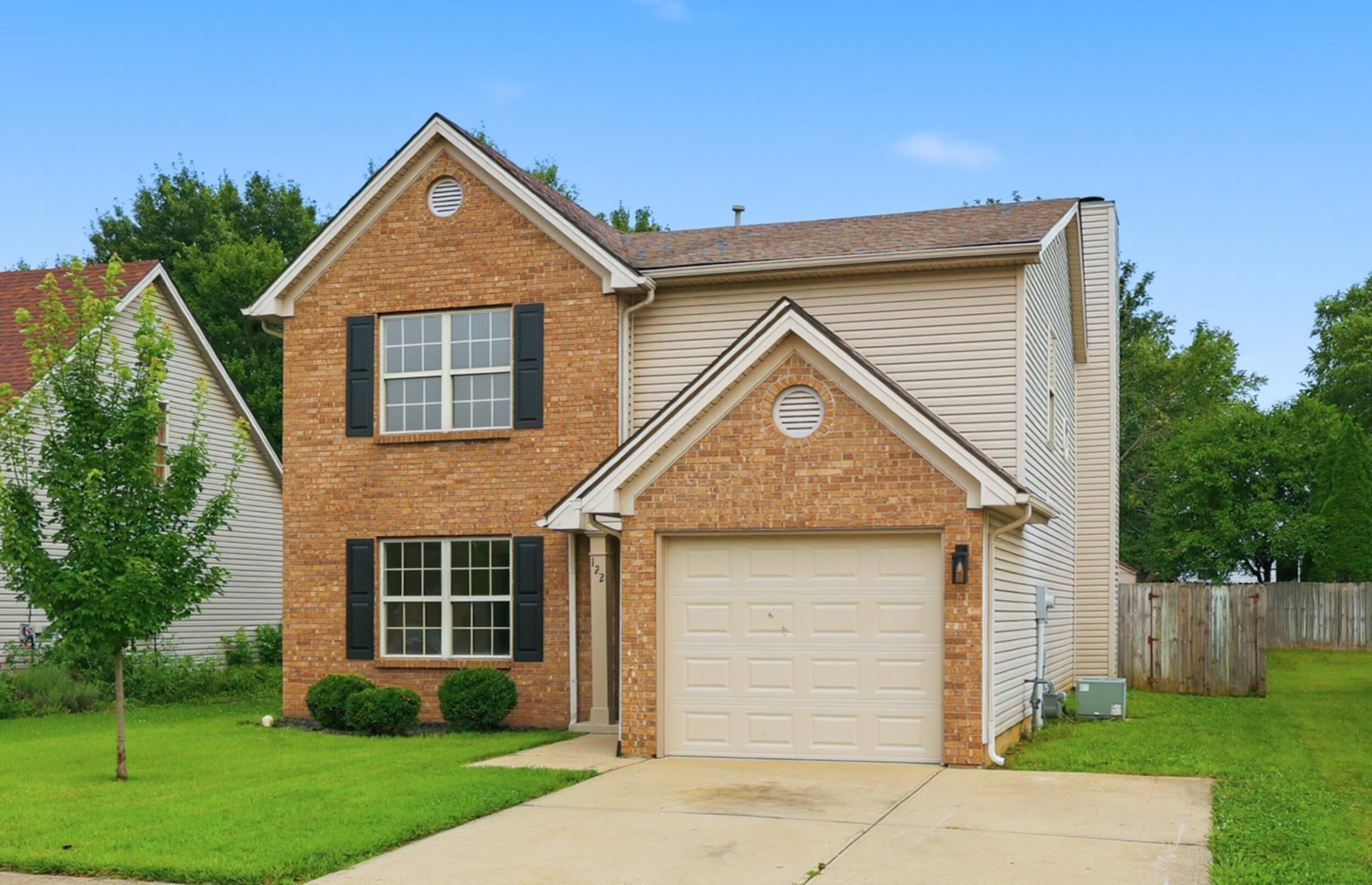 122 Salinger Drive — photo
