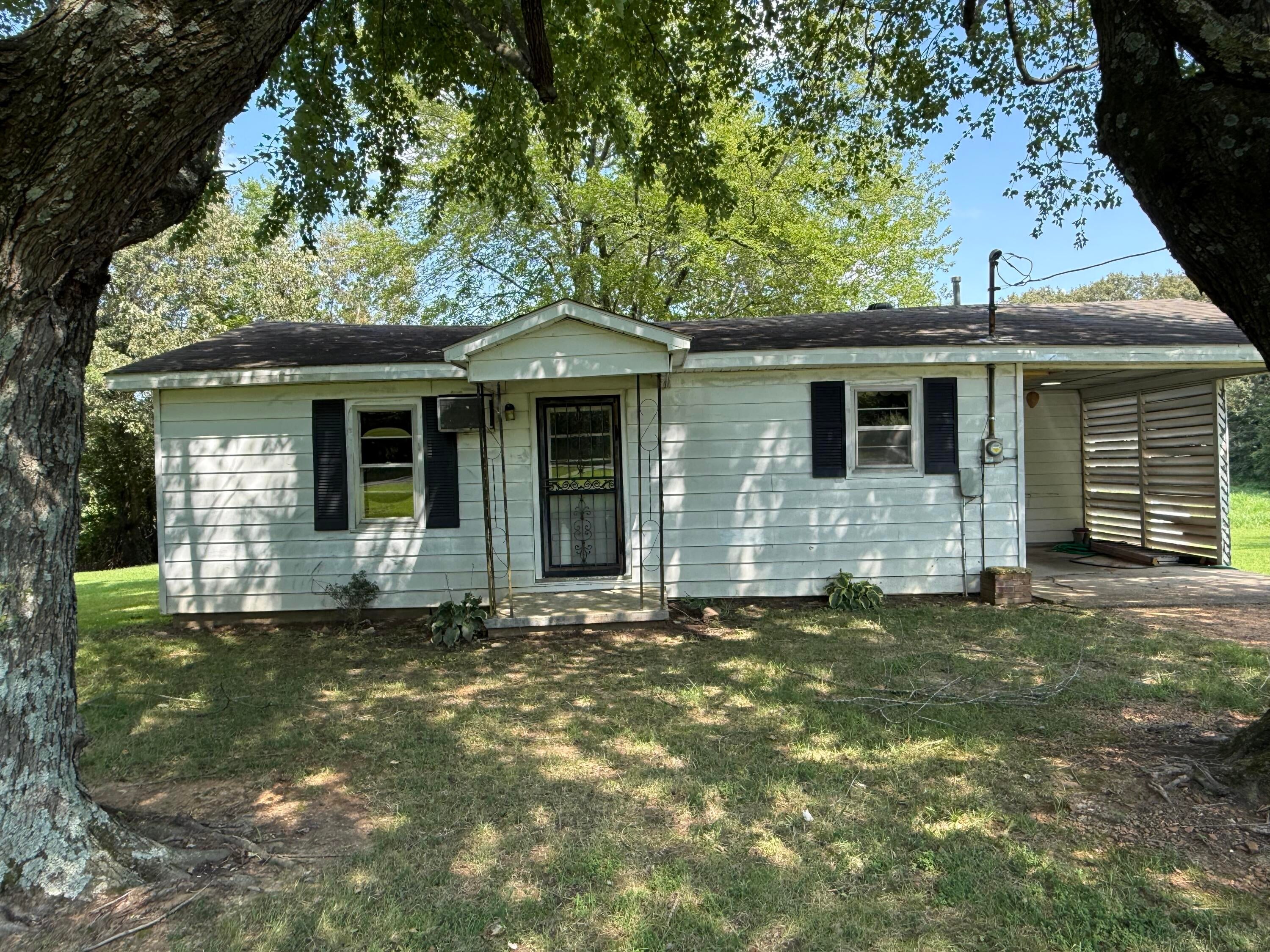 4416 Hopewell Road — photo