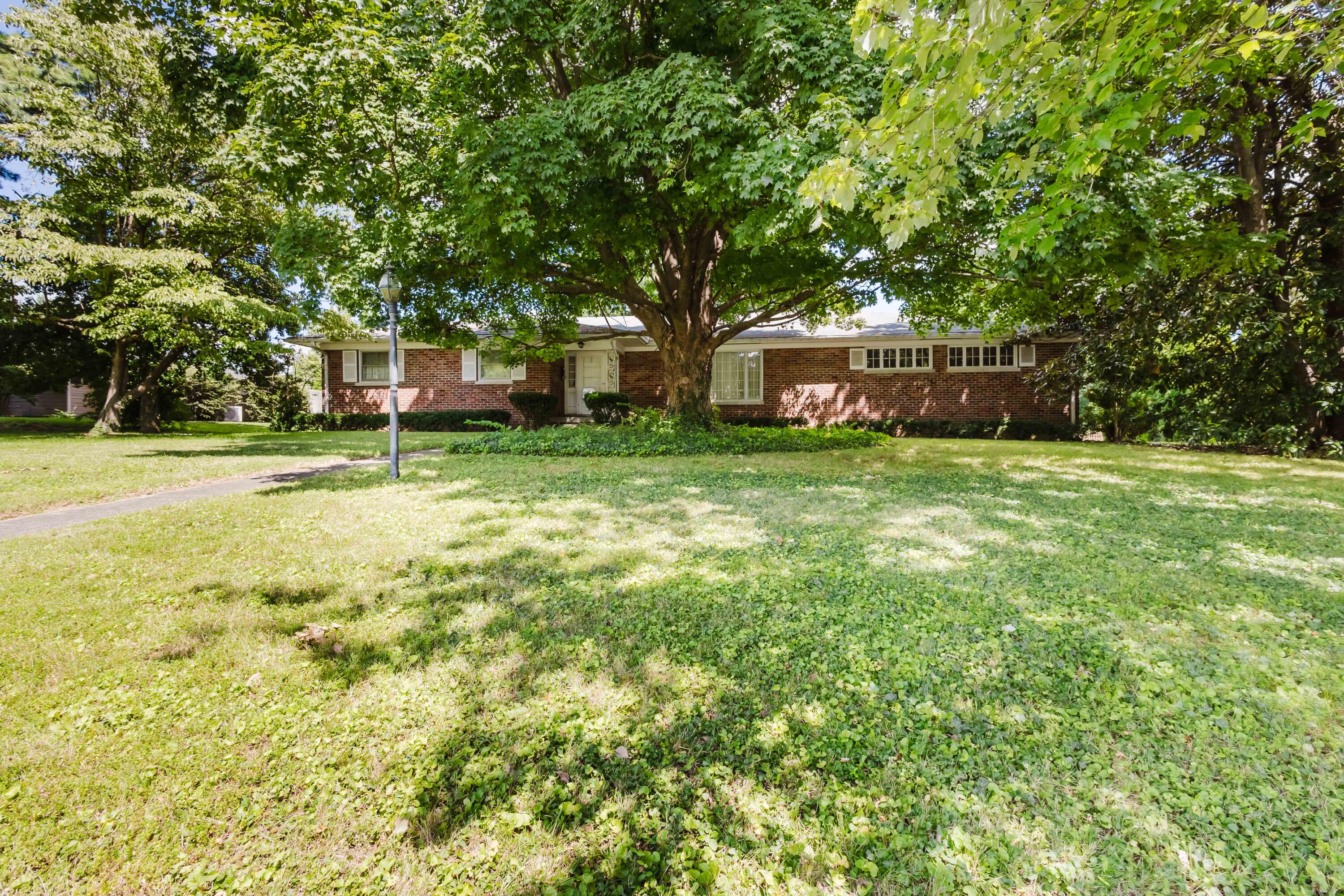 3025 Breckenwood Drive — photo