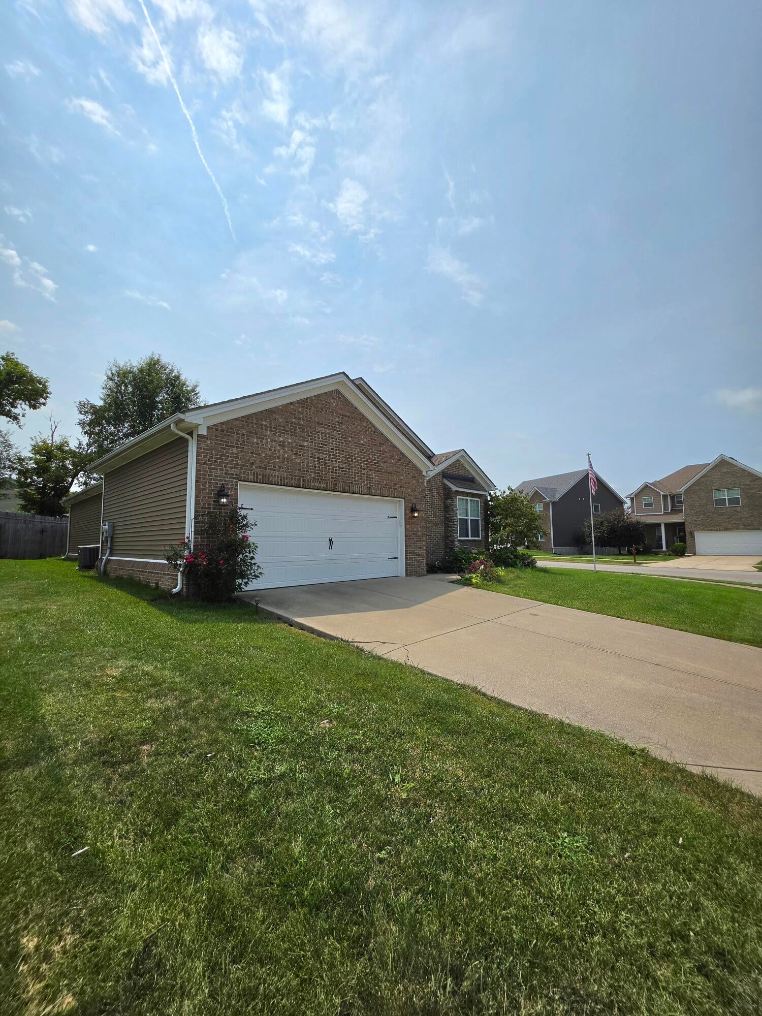 100 Stephen Drive — photo