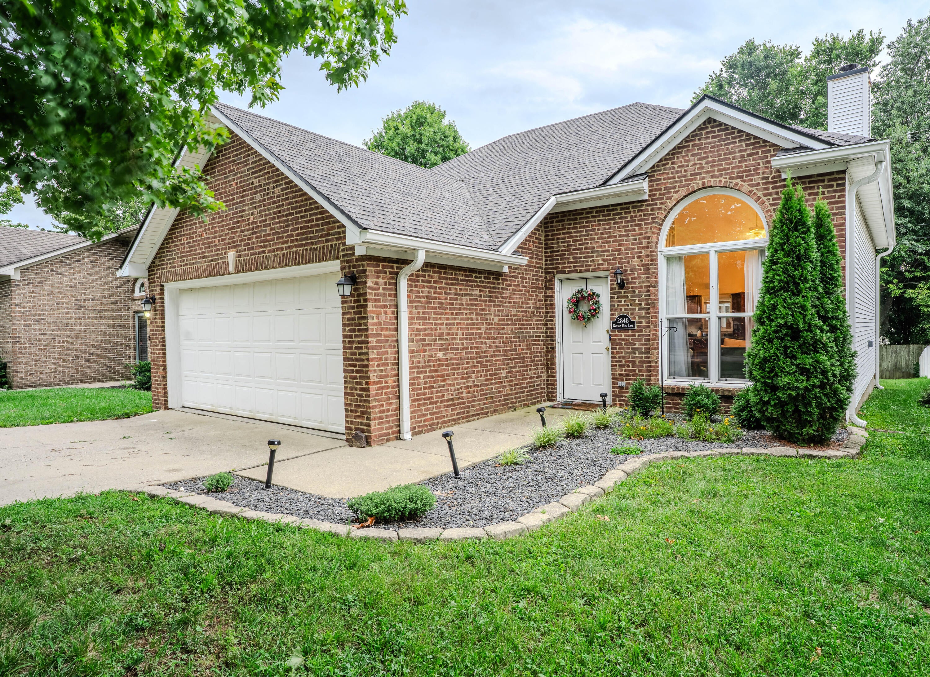 2848 Gateway Park Lane — photo