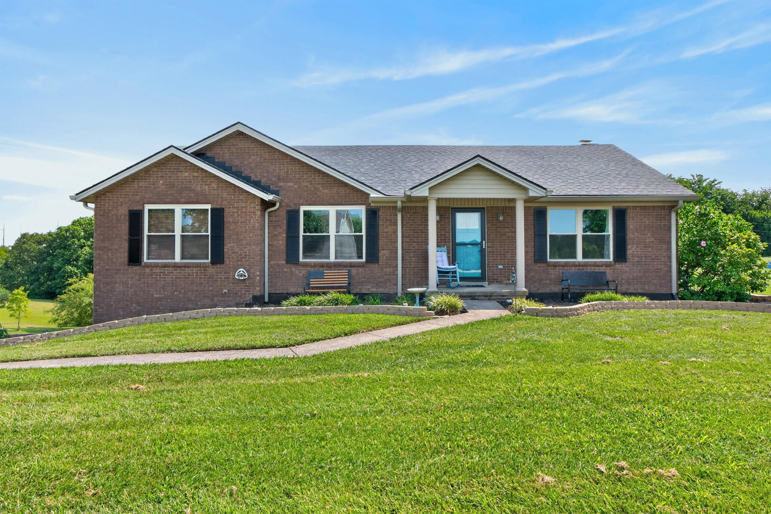 121 Mockingbird Hill Drive — photo