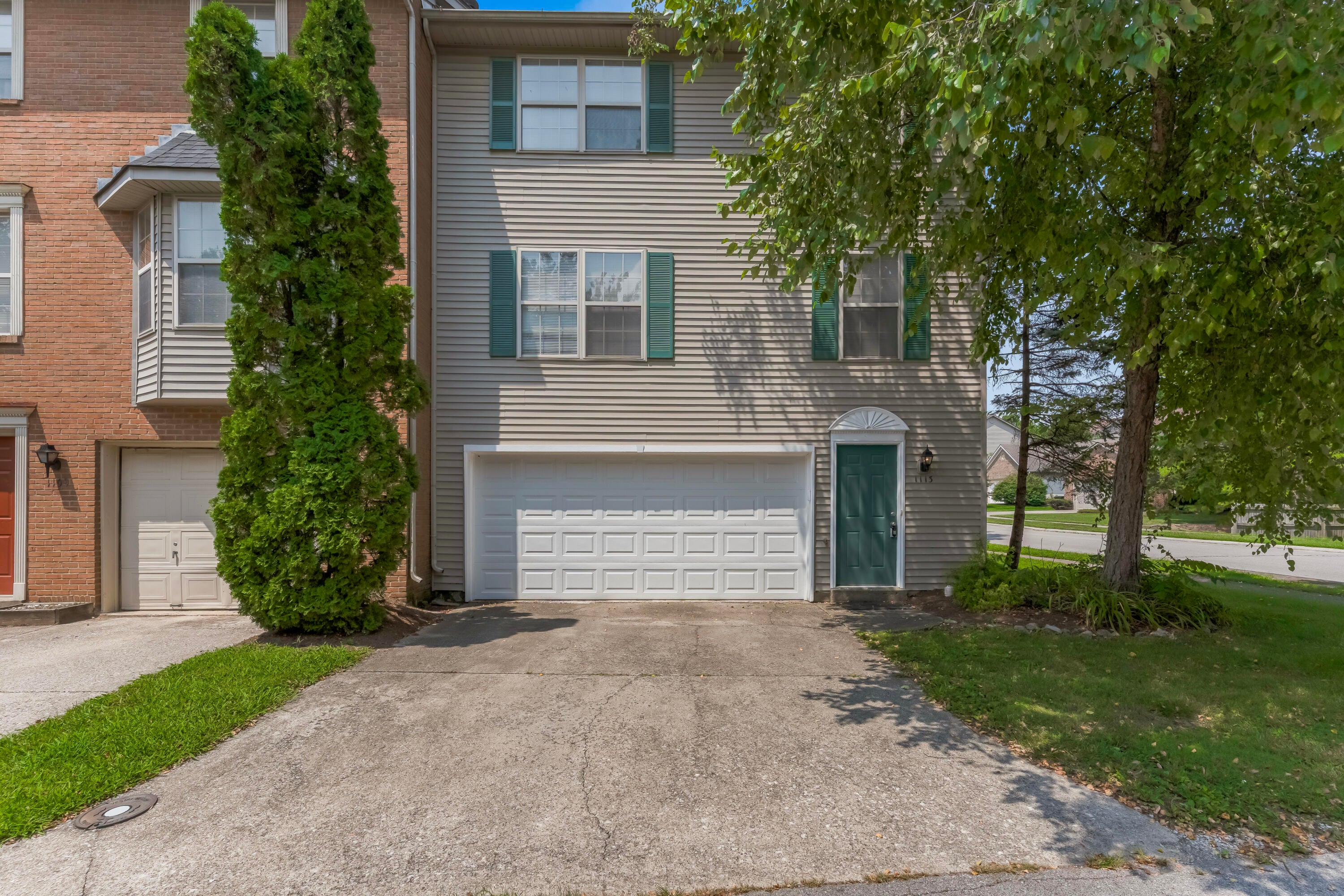 1113 Ashford Lane — photo