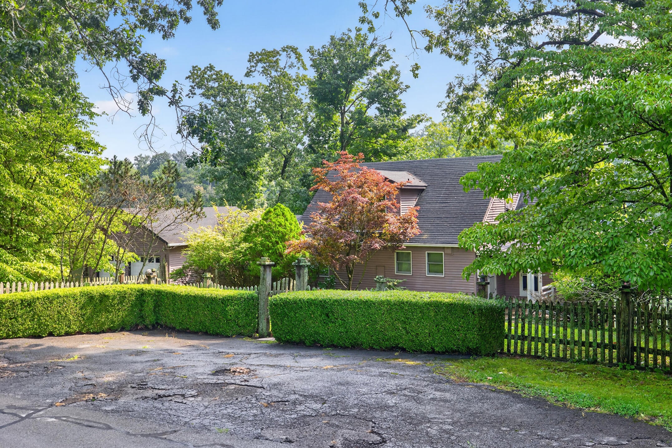 750 Chimney Rock Road — photo