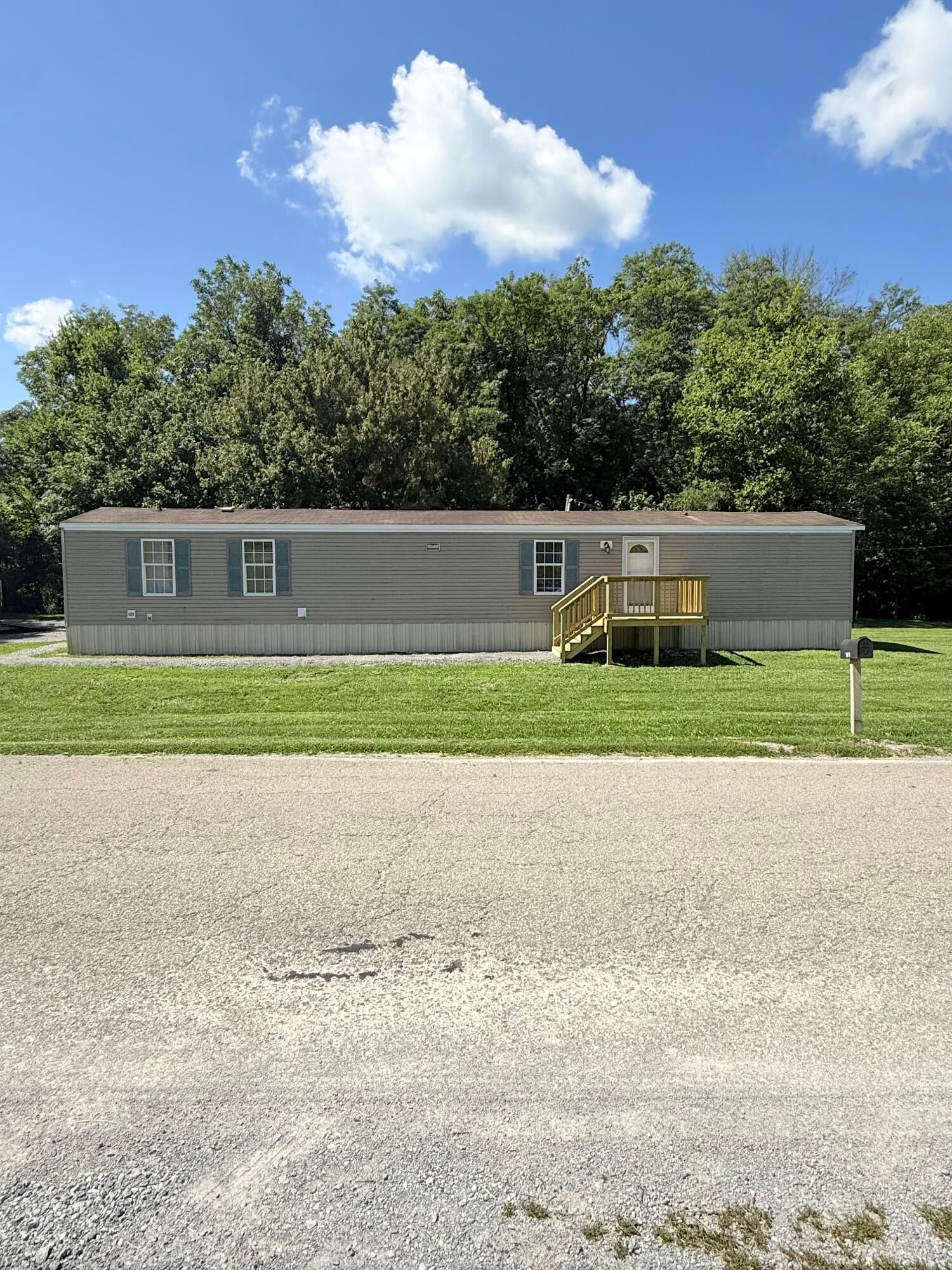 6464 Donaldson Road — photo