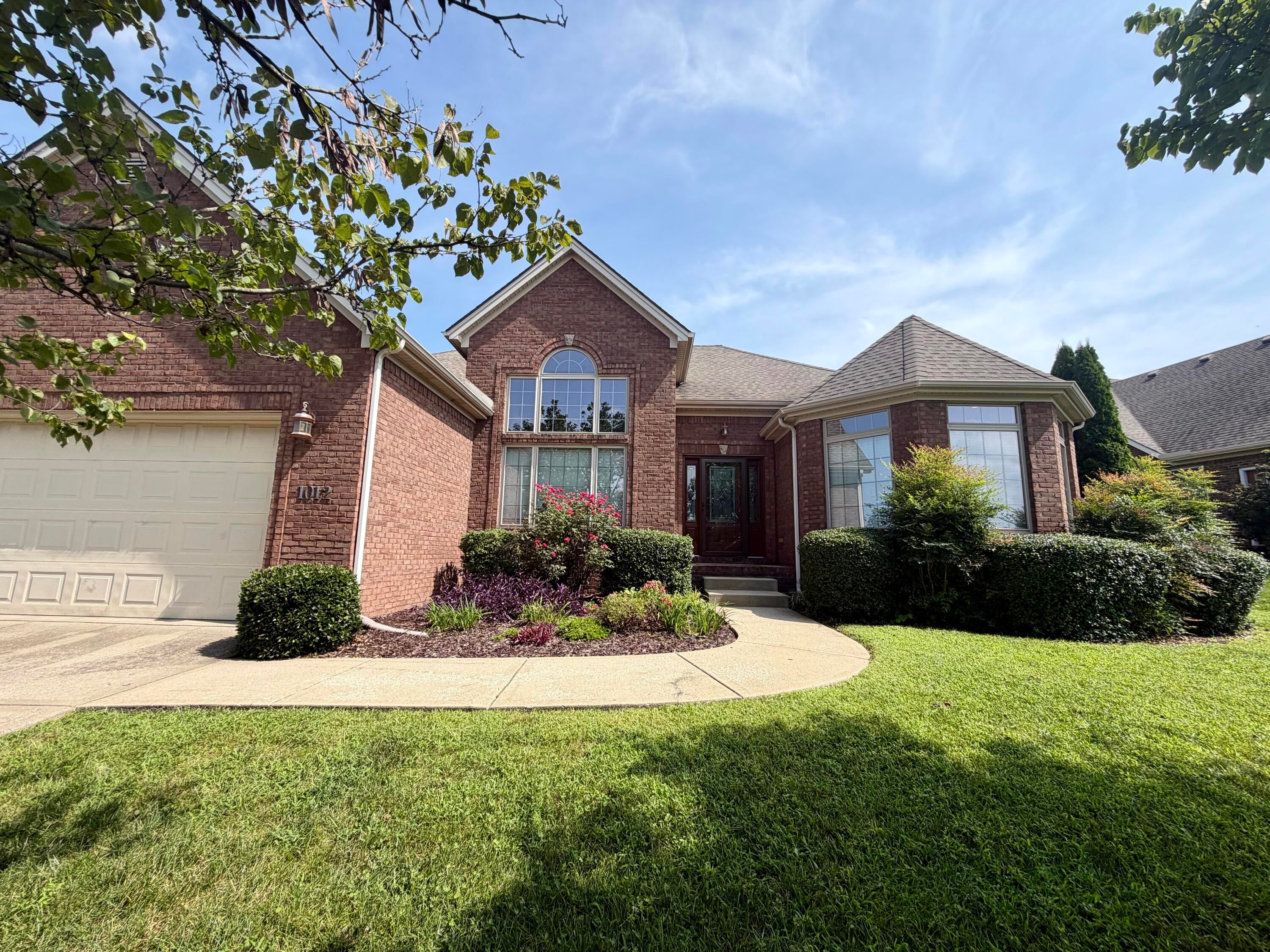 1012 Vineyard Way — photo