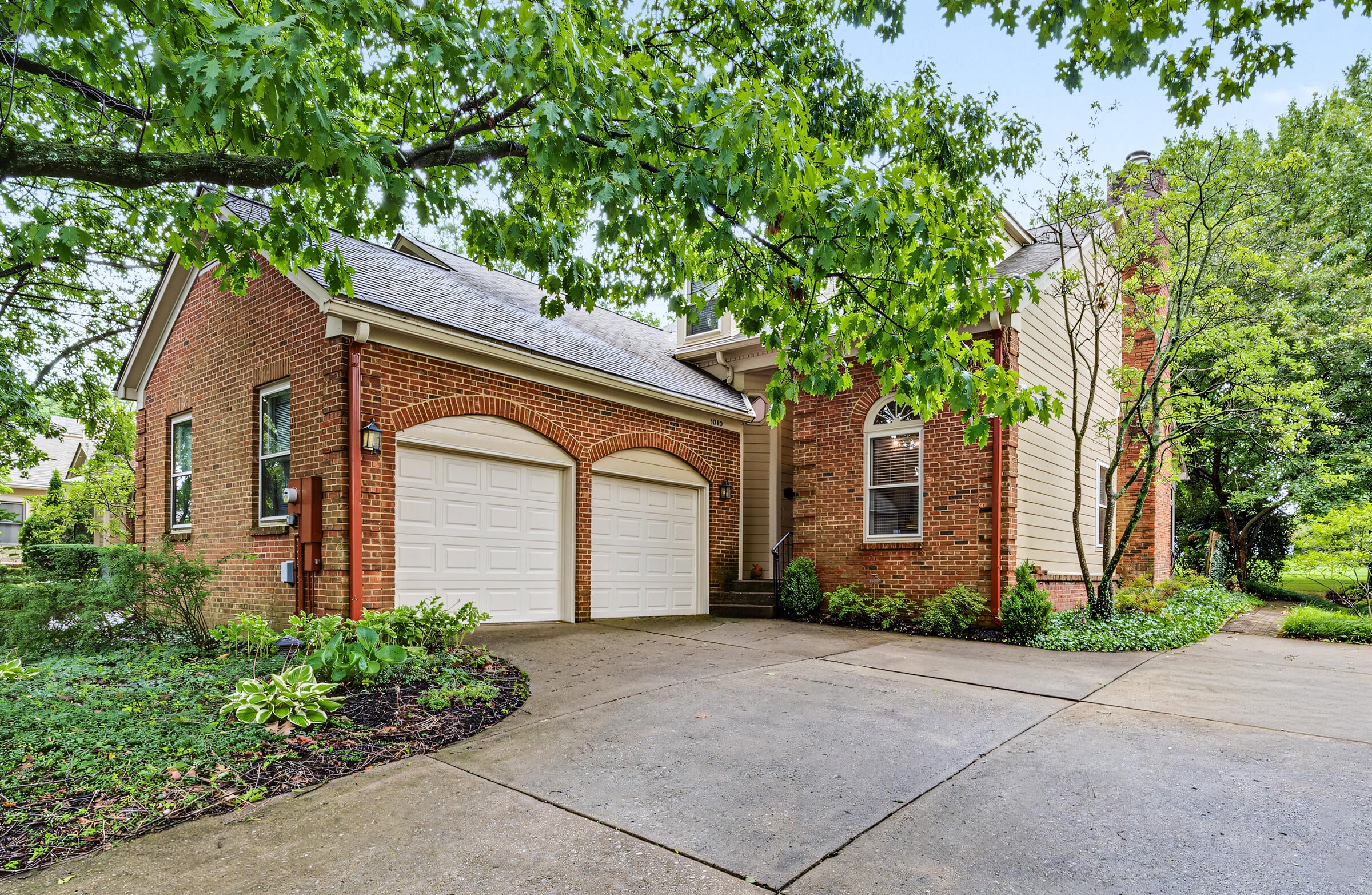 1040 Heather Hills Lane — photo