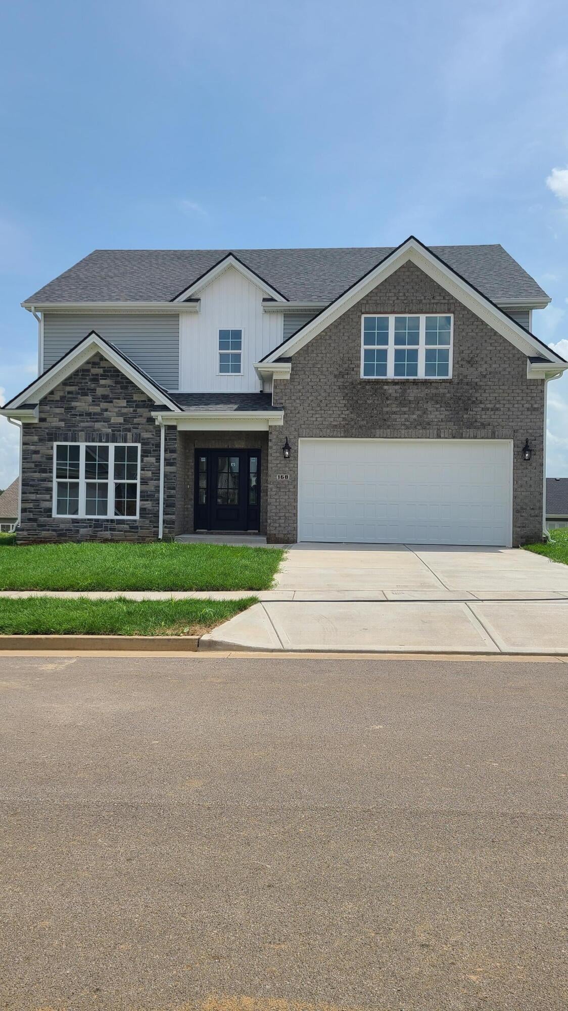168 Whitley Way — photo