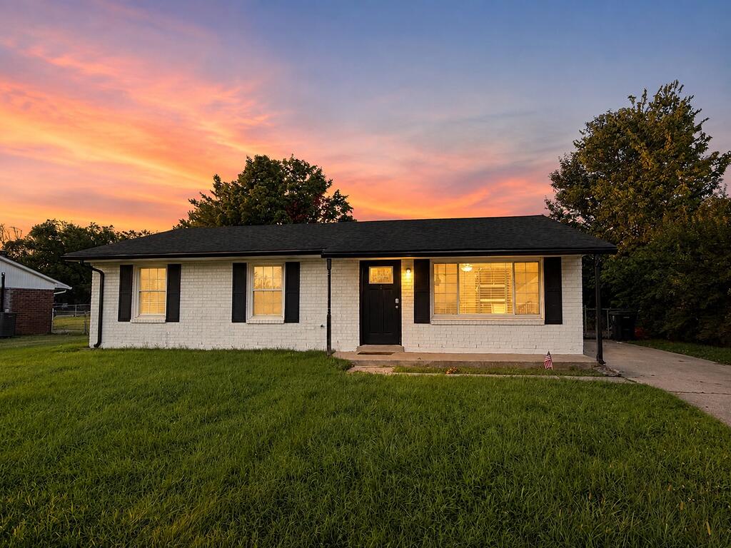 211 Mount Vernon Drive — photo