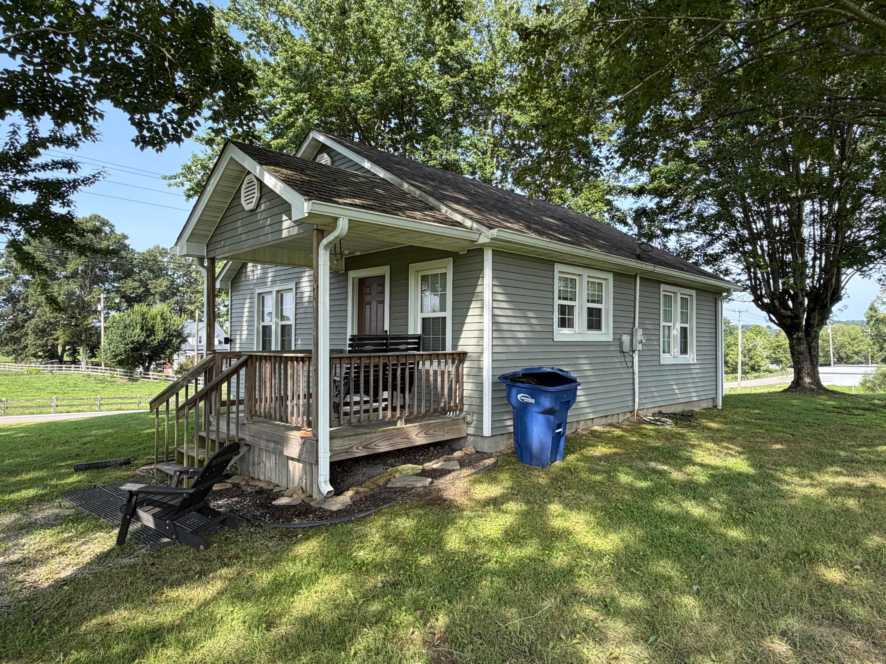 5783 US. 421 — photo