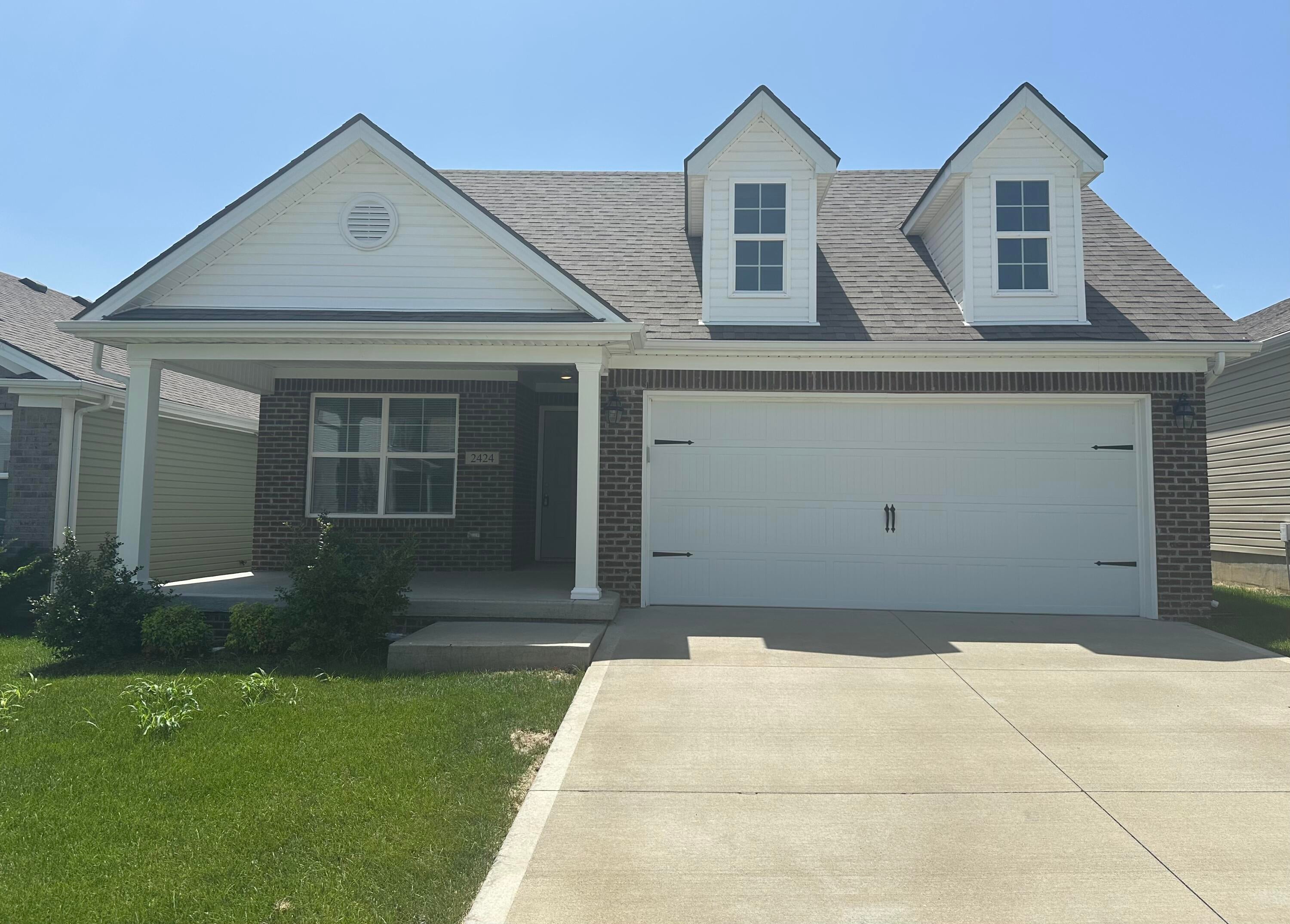 2424 Feathersound Way — photo