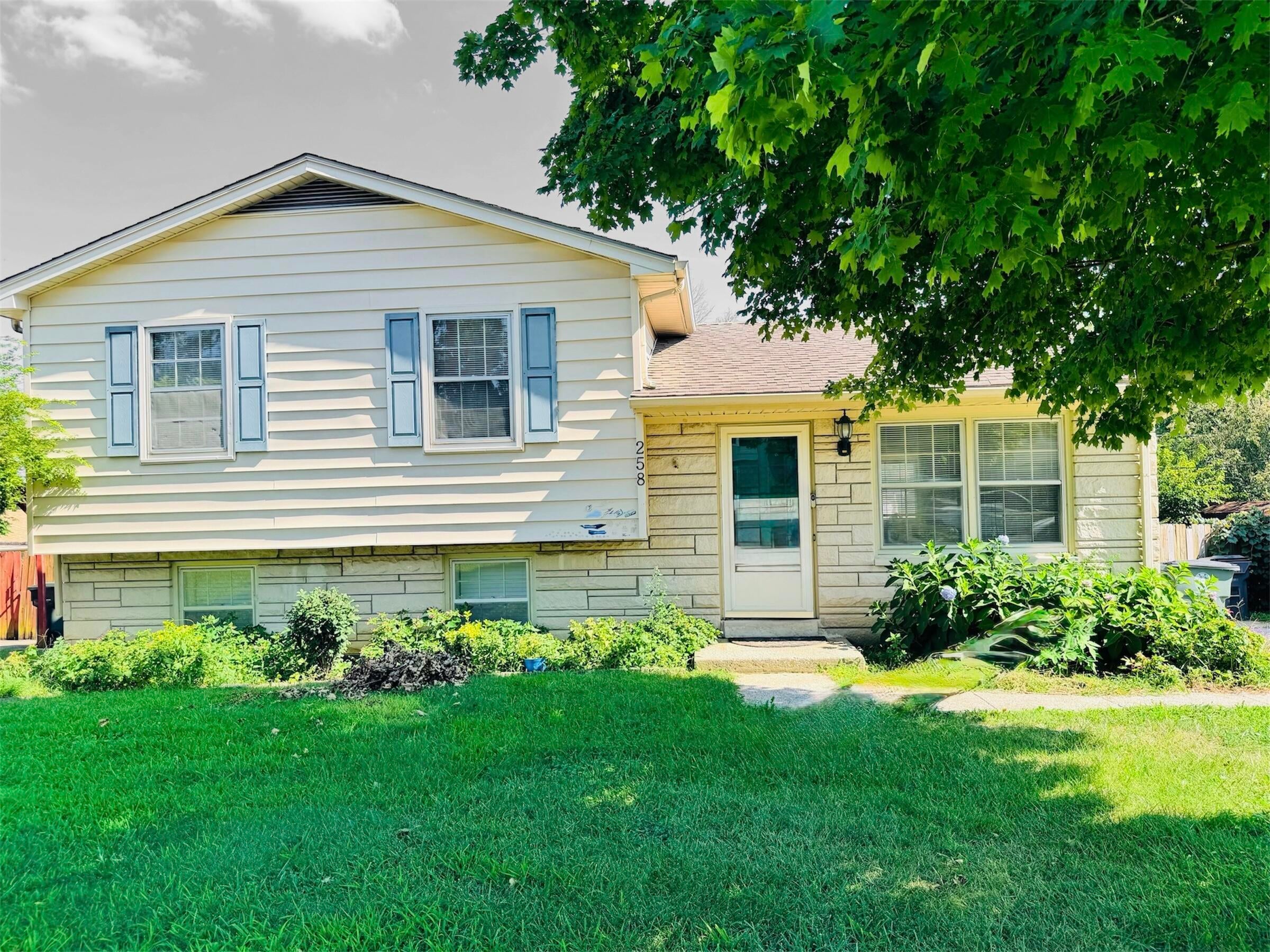 258 S Eagle Creek Drive — photo