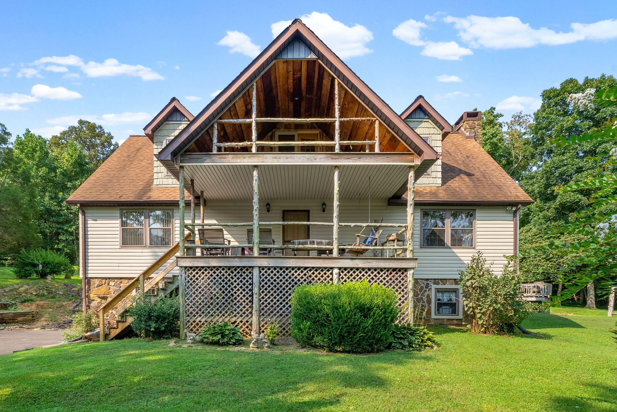 10121 Princeton Road — photo