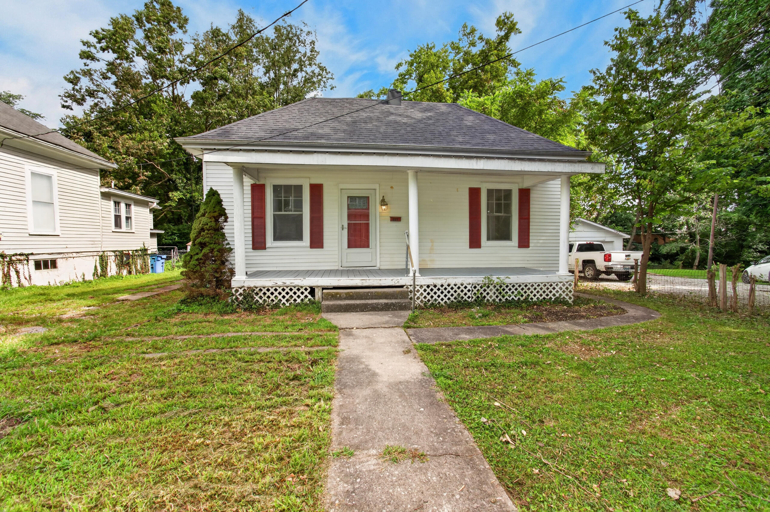 537 Adams Street — photo