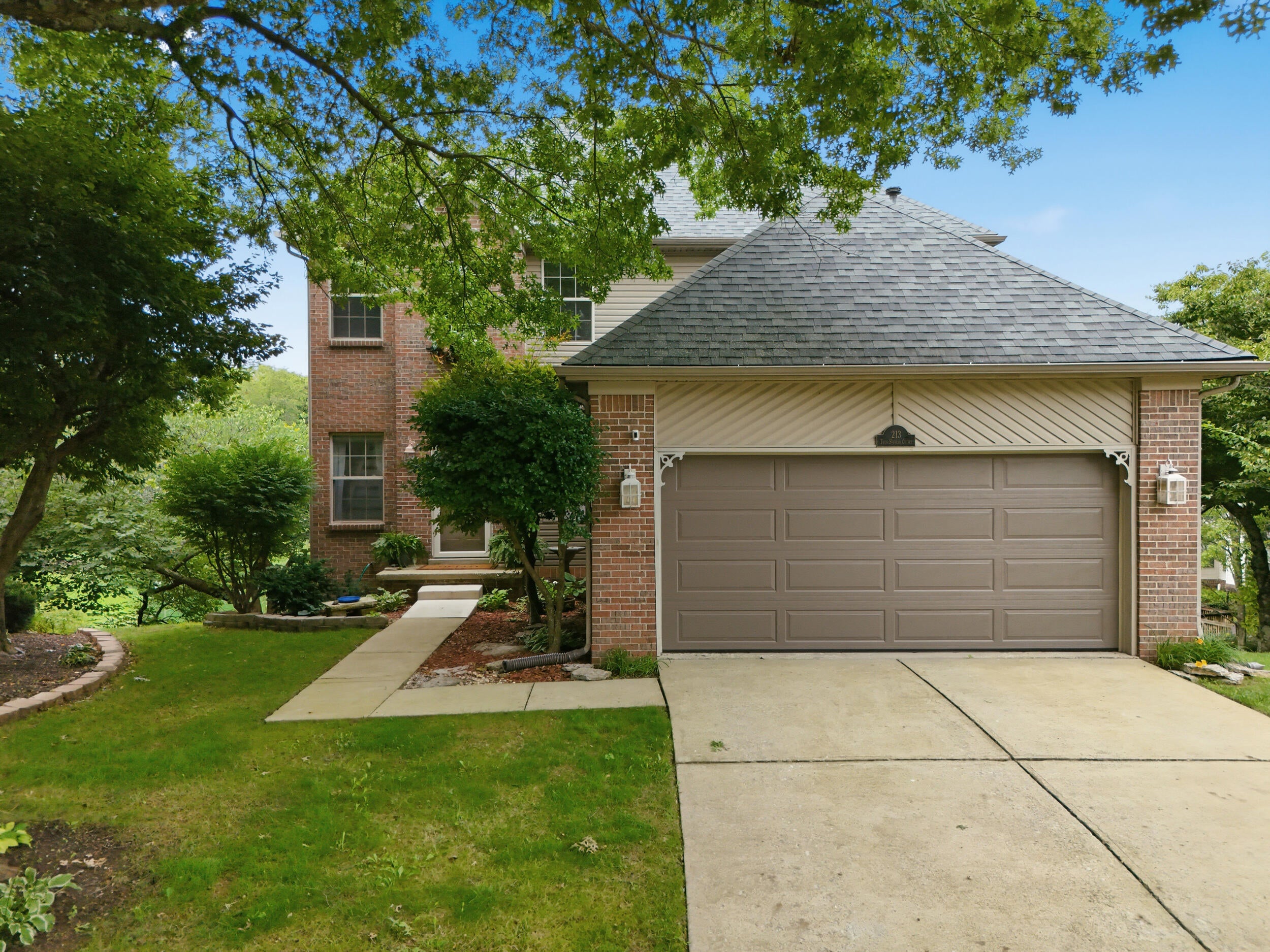 213 Twin Shores Court — photo