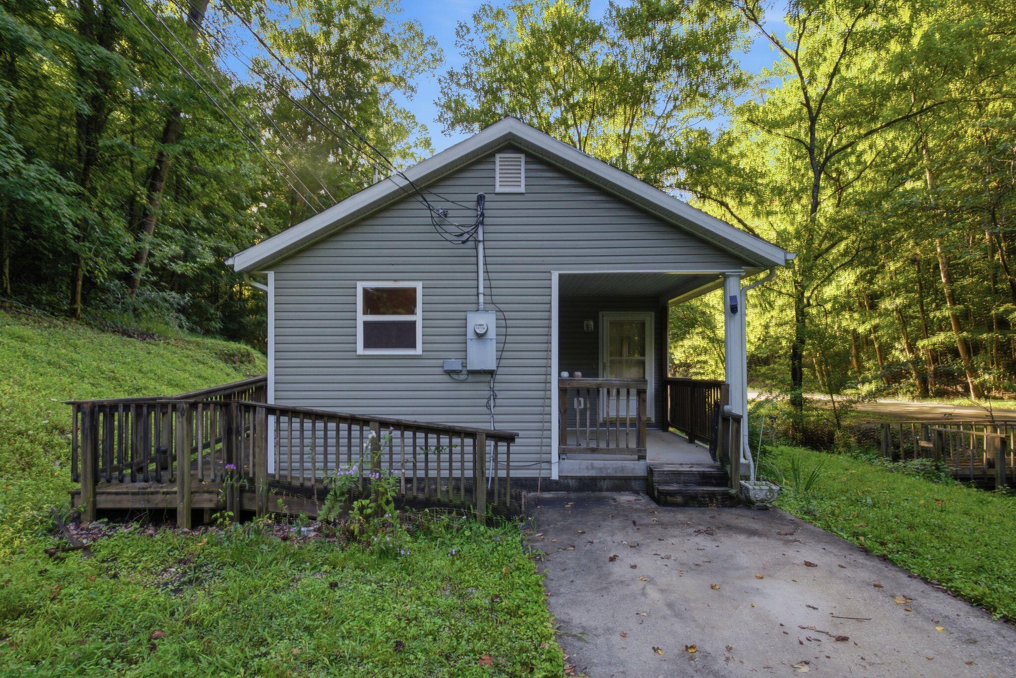 450 Nada Tunnel Road — photo
