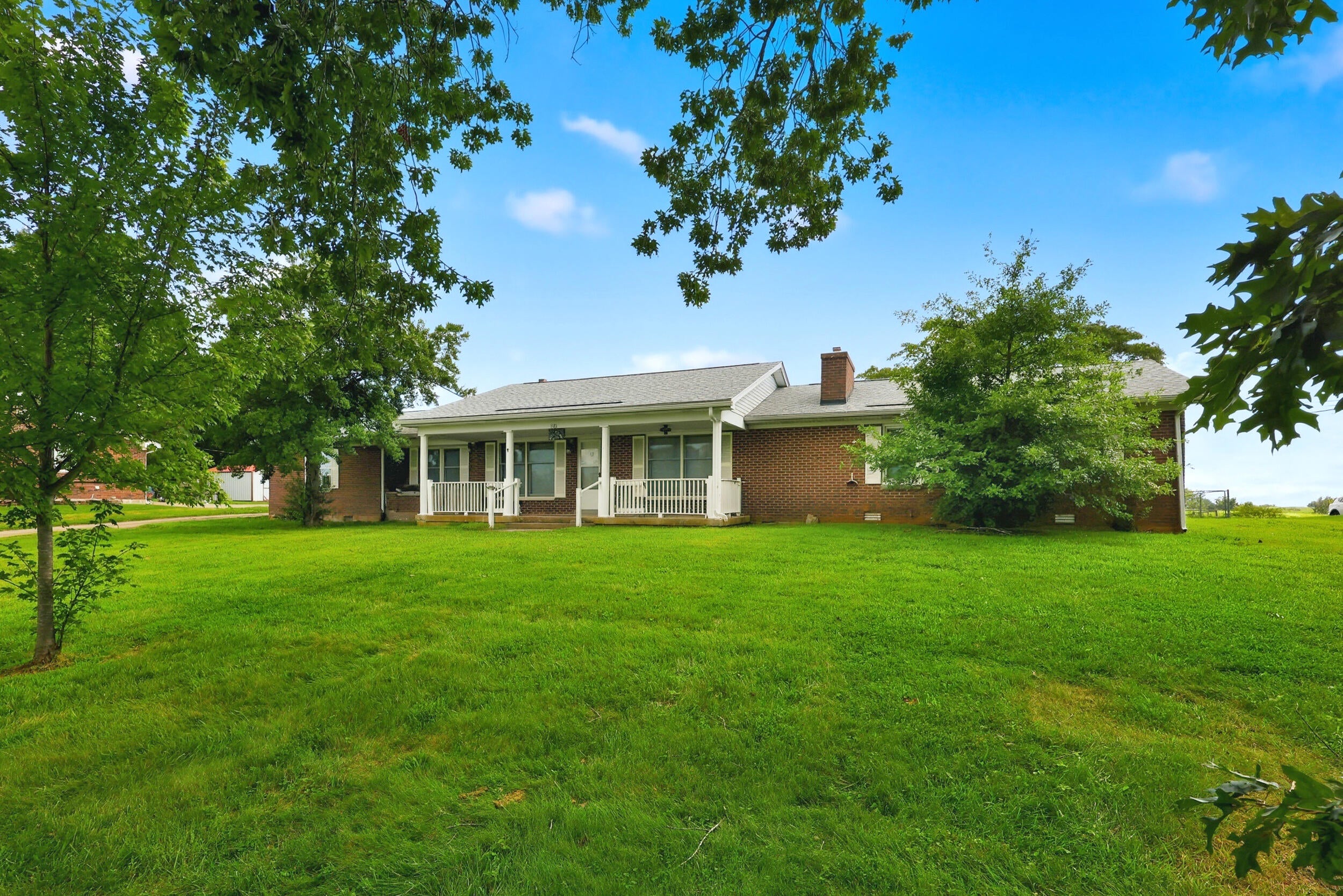 1181 Old Louisville Road — photo