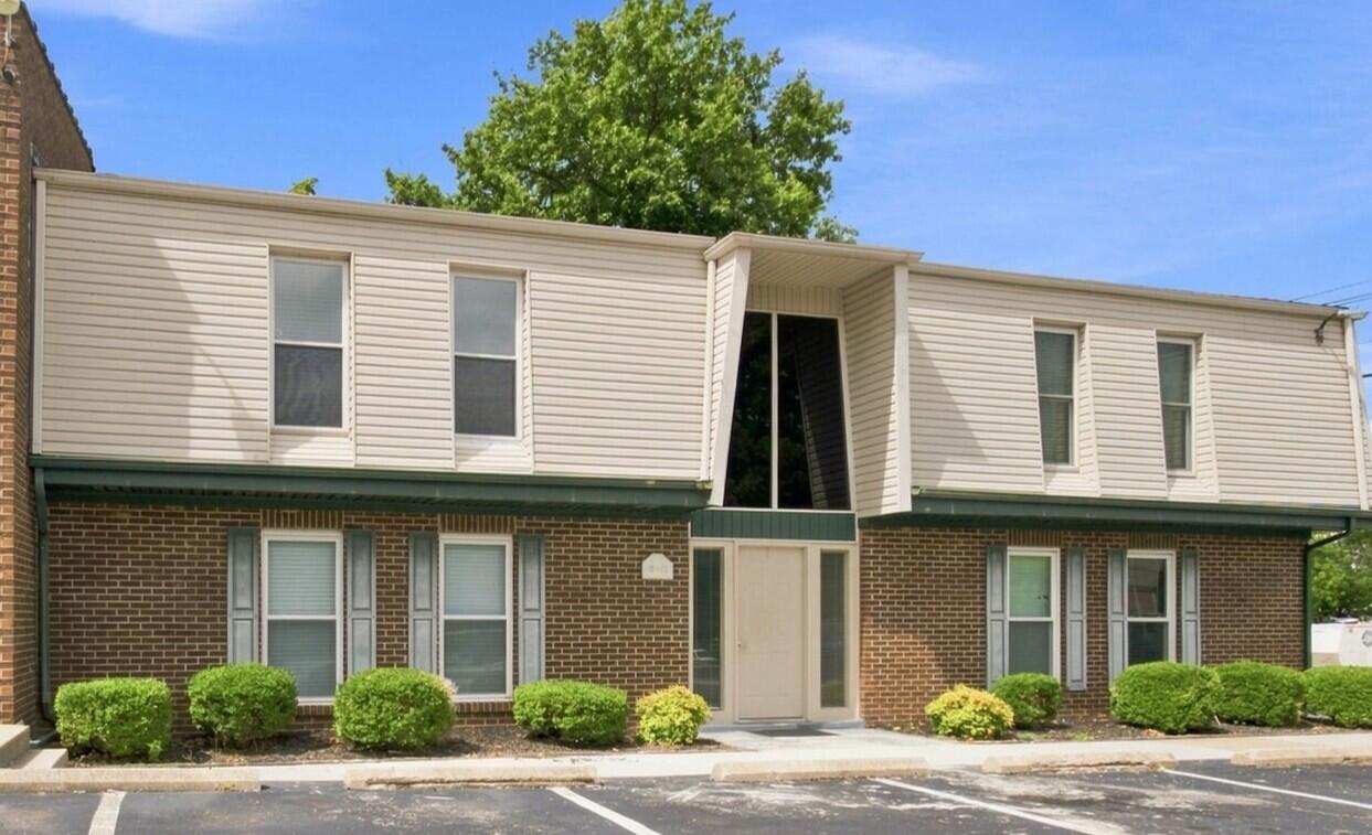 1310 Louisville Road 11 — photo