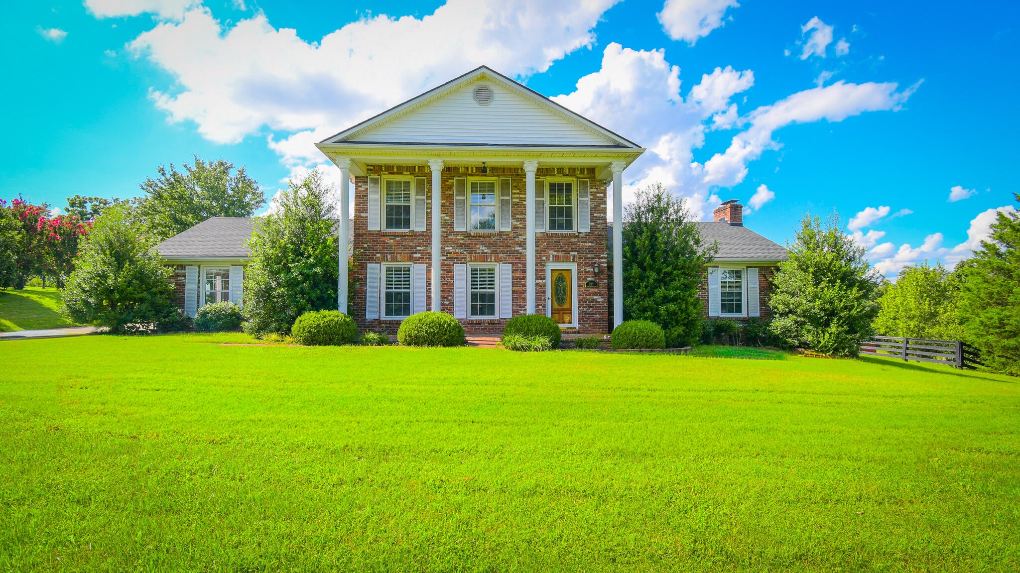1047 Highview Drive — photo