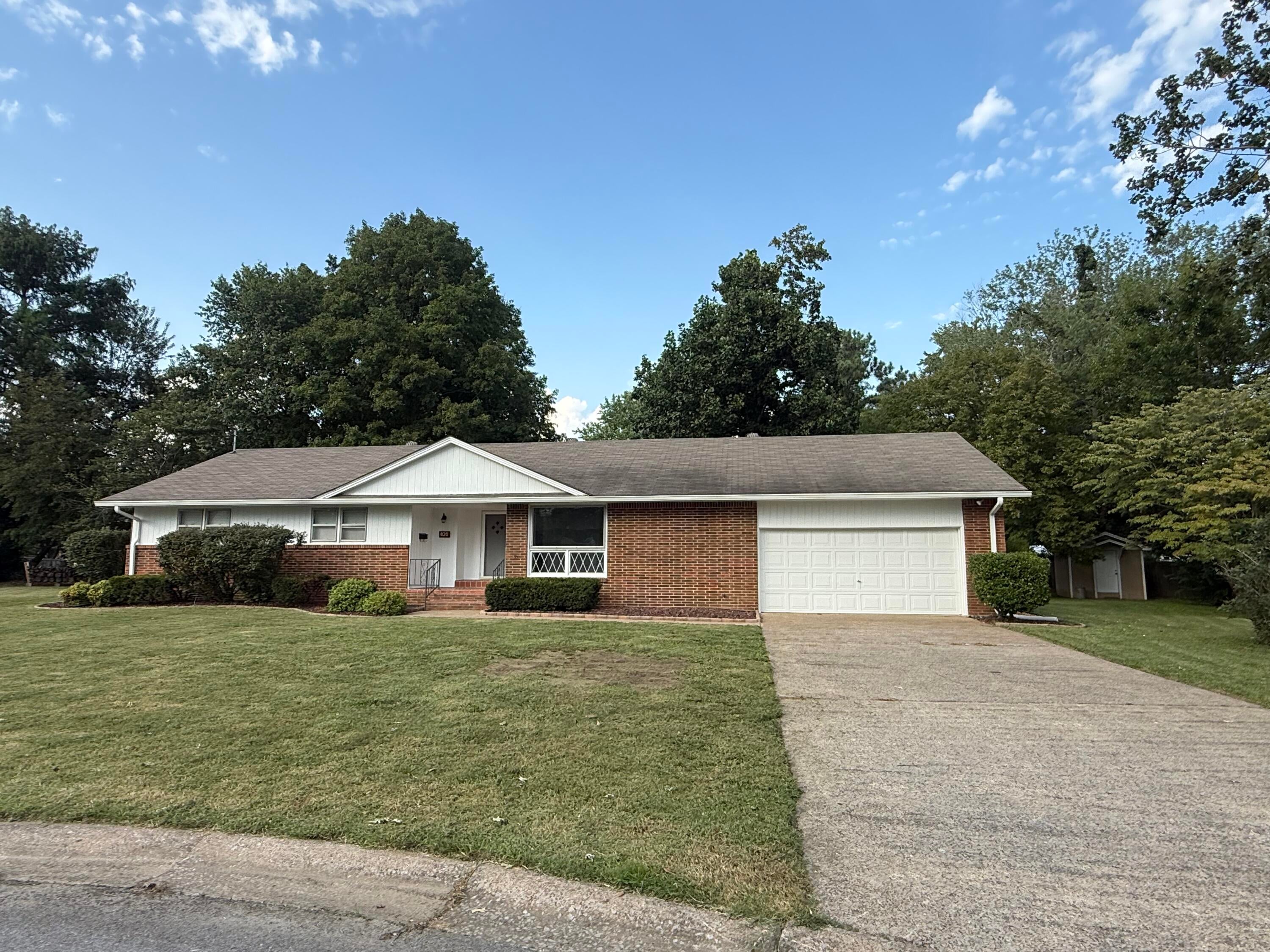820 Sha-Wa Court — photo