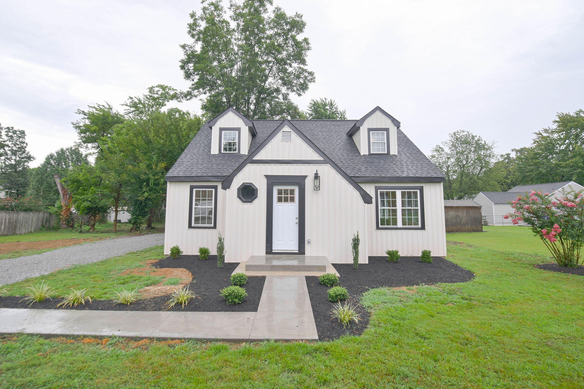 2220 Shawnee Lane — photo