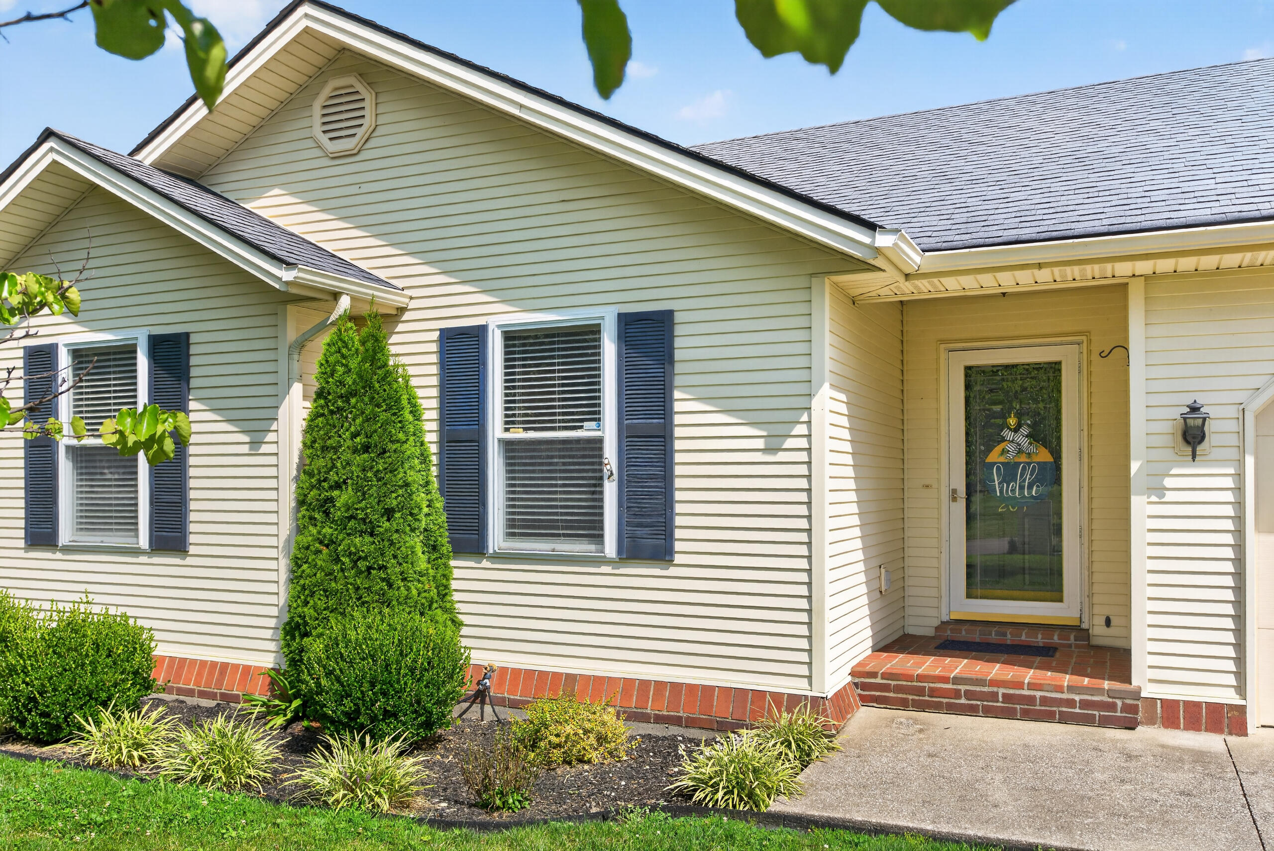 204 Lindsey Court — photo