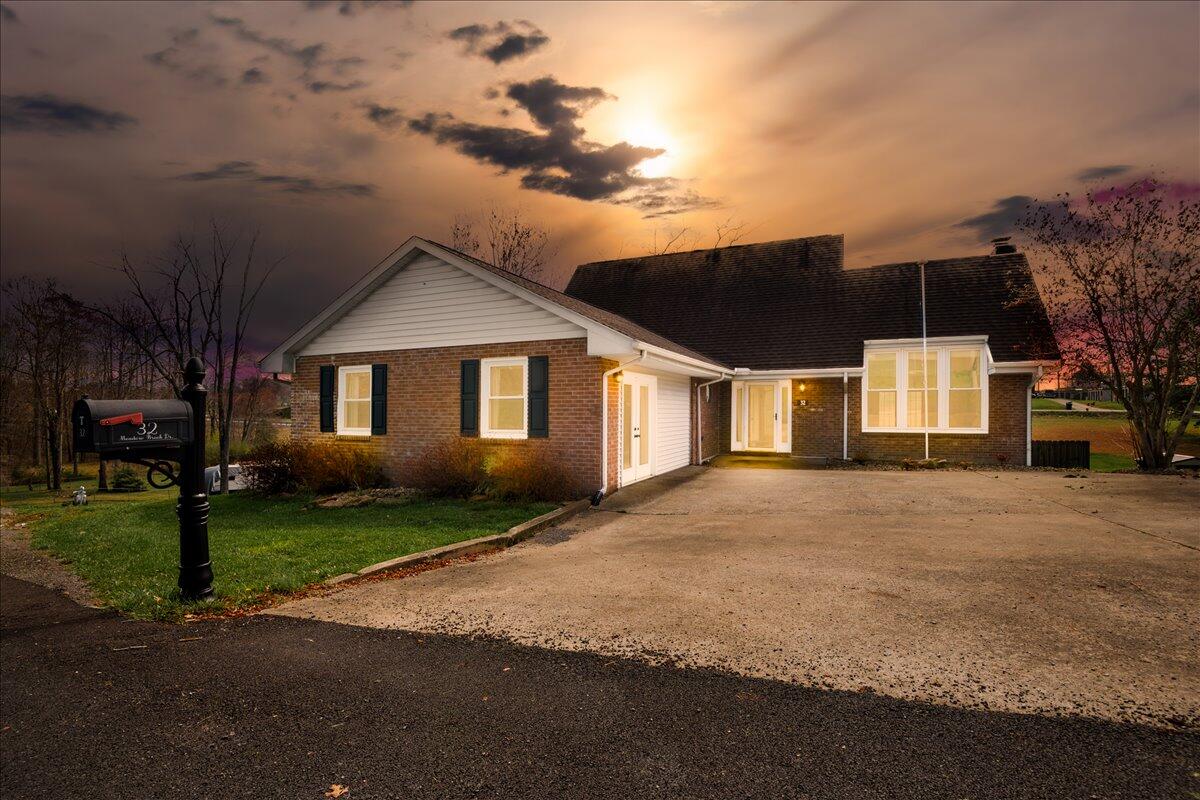 32 Meadow Brook Drive Drive — photo