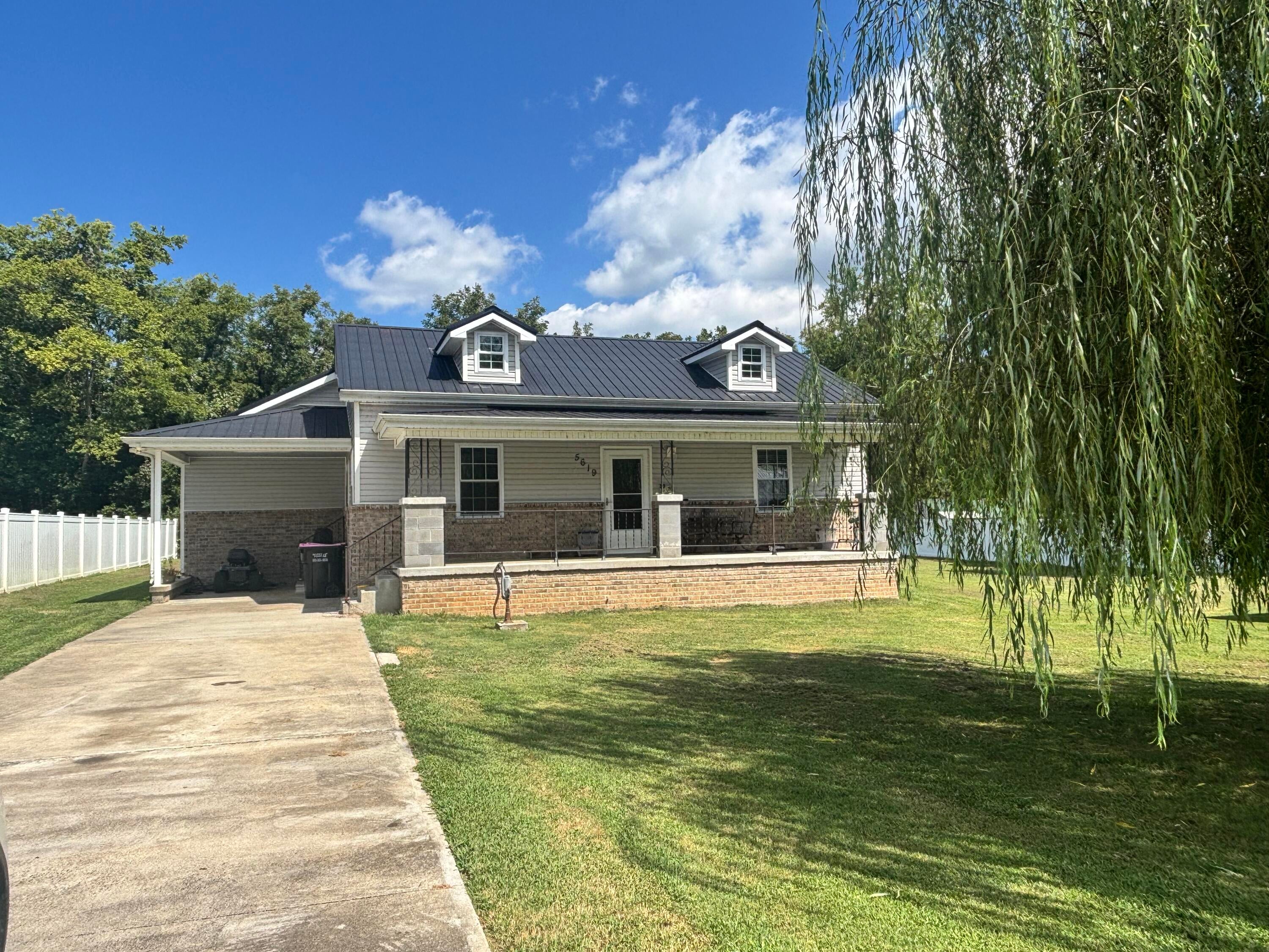 5619 Pembroke-Fairview Road — photo