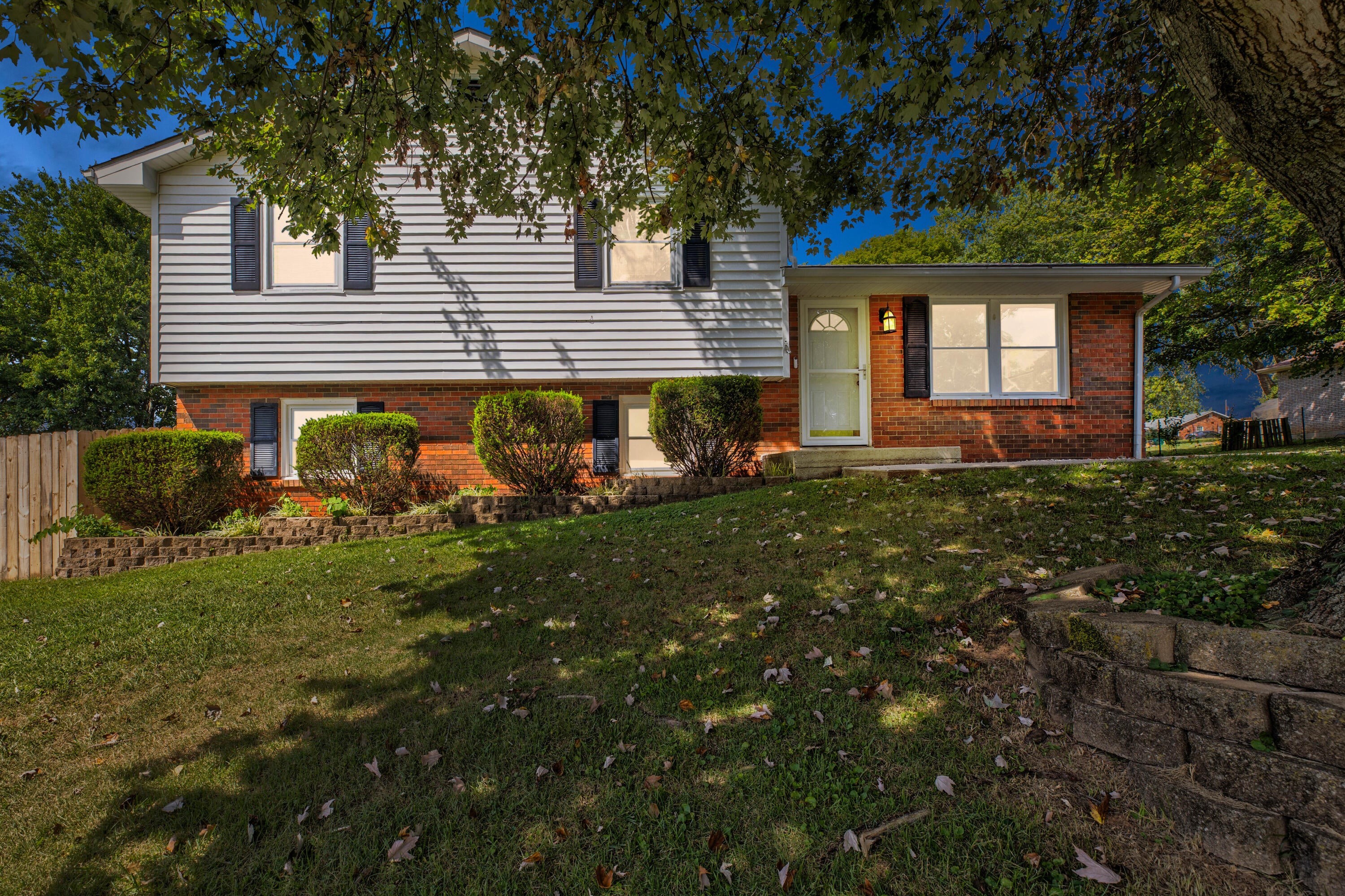 1511 Diane Court — photo