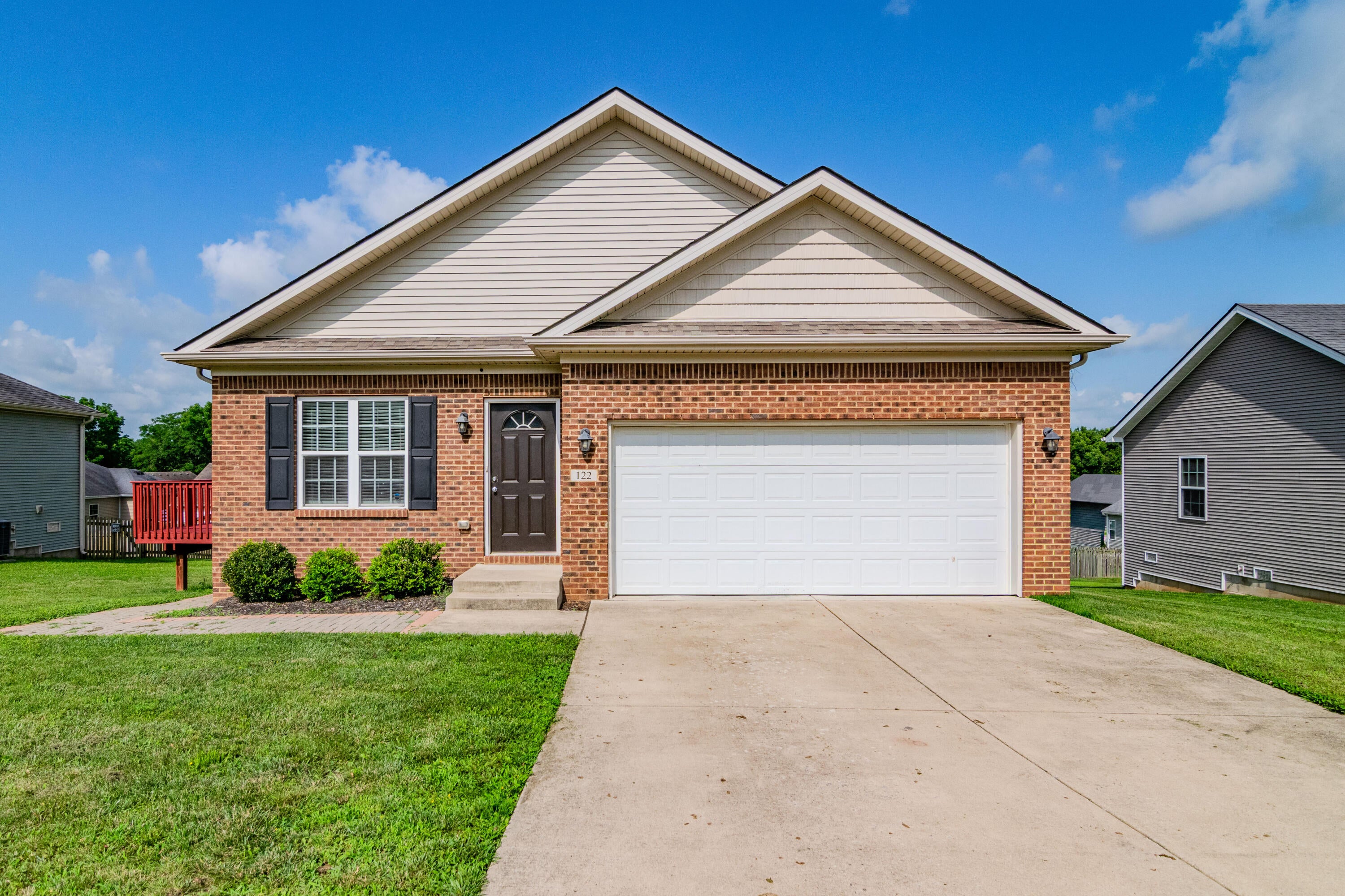 122 Nathan Hale Drive — photo