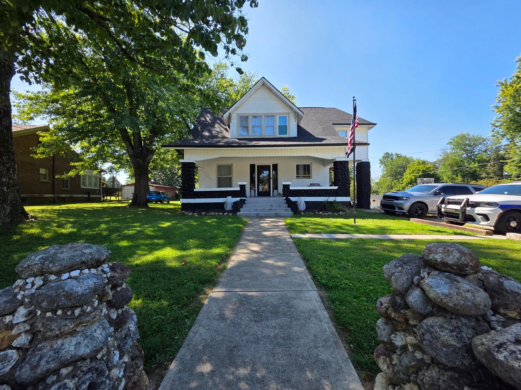 313 Stanford Street — photo