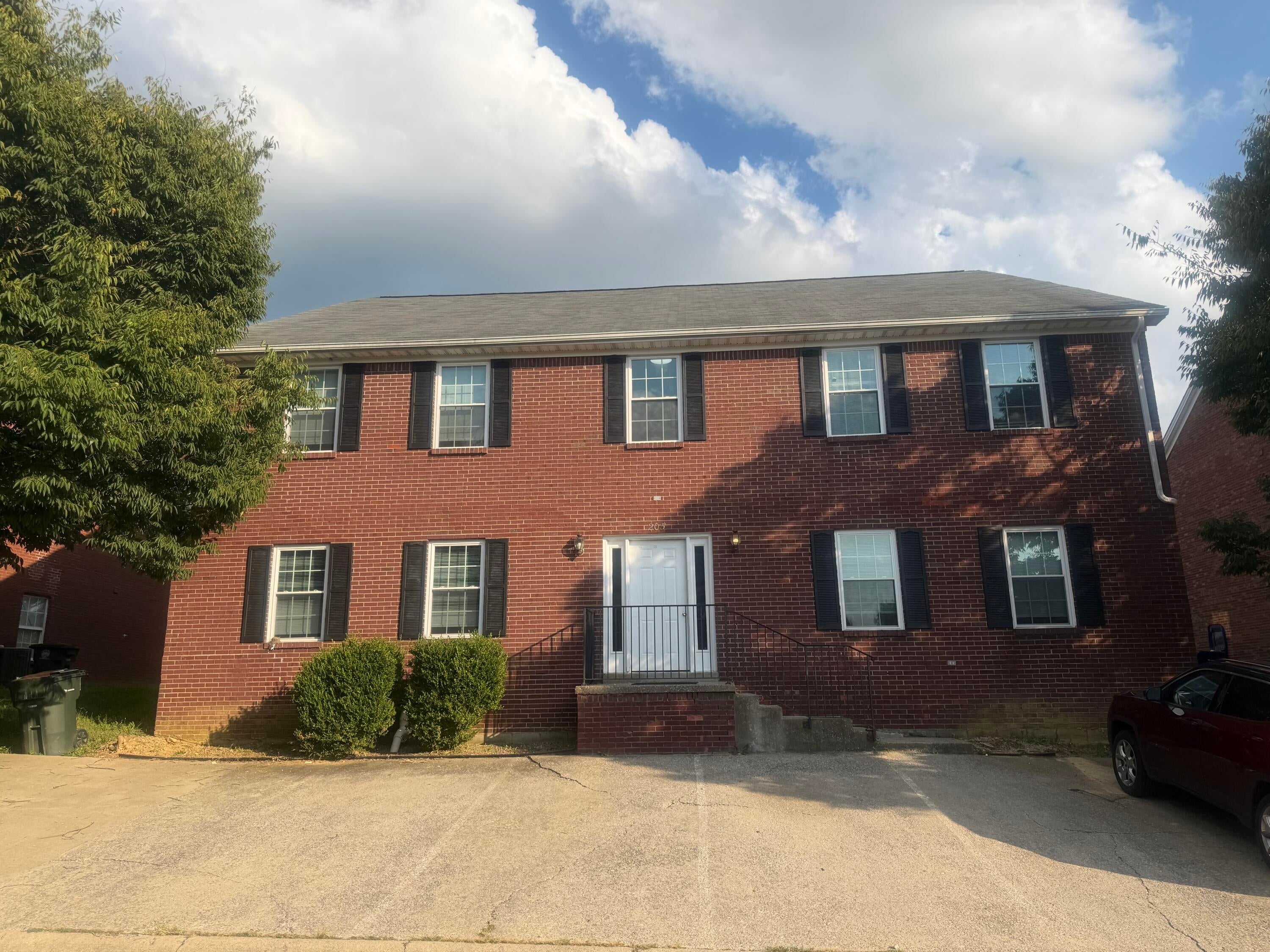 205 Joey Way a — photo