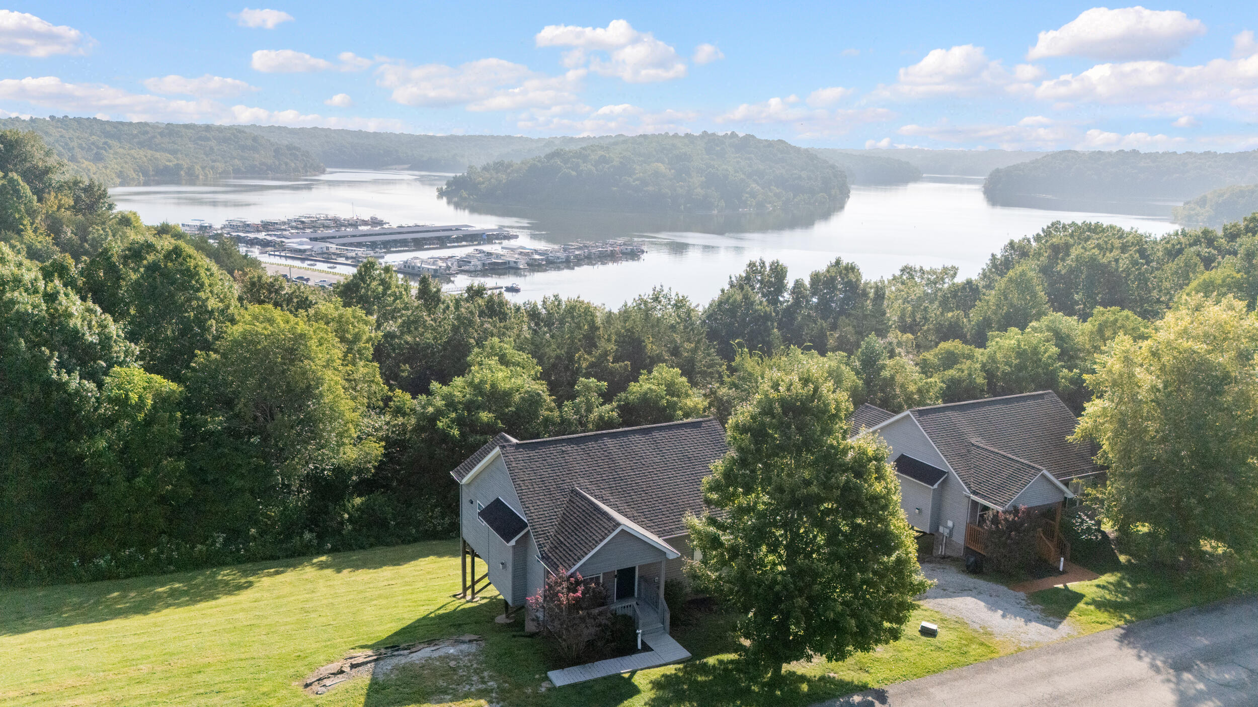 407 Grandview Drive 3 — photo