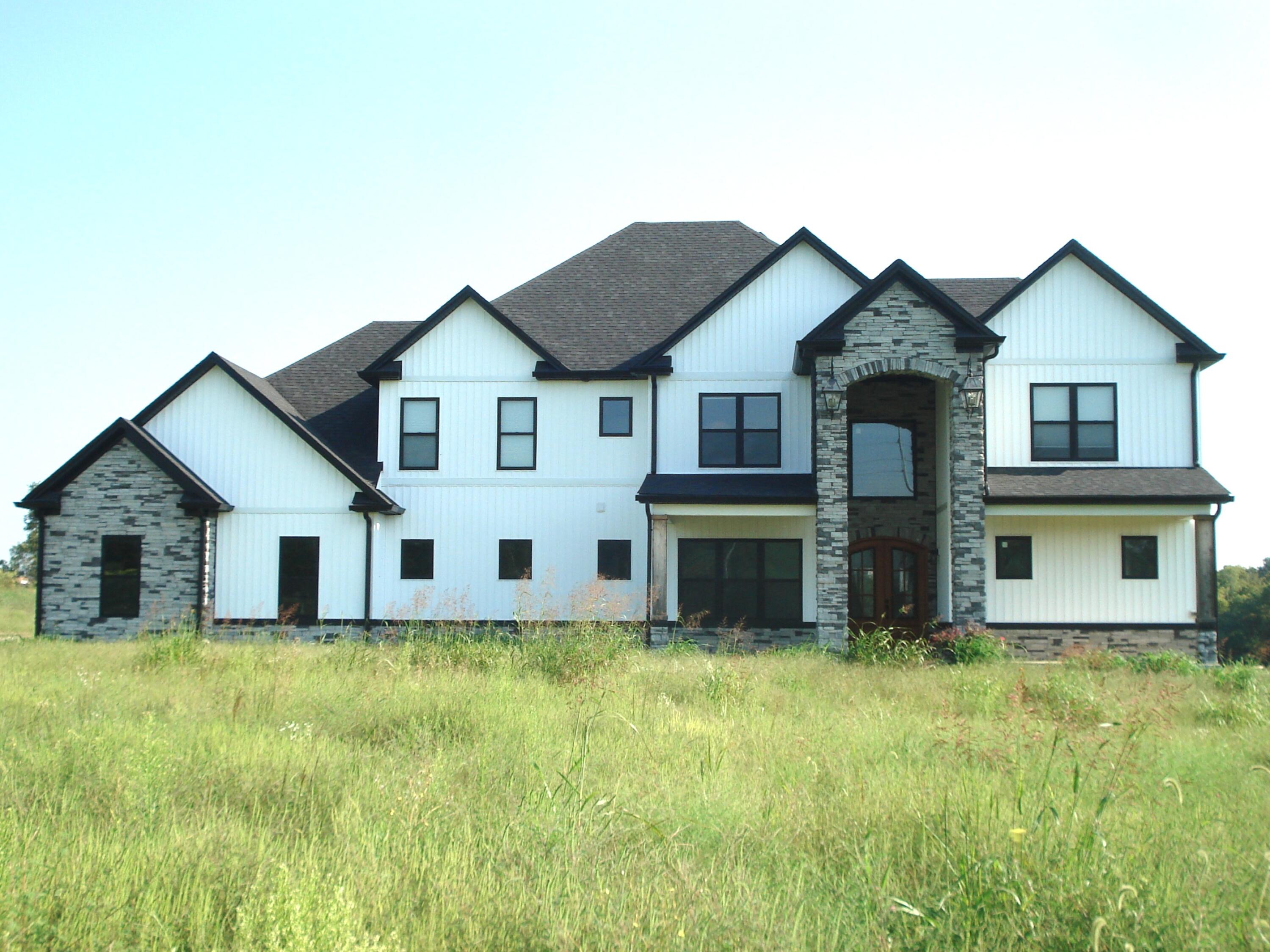 701 Peacock Road — photo