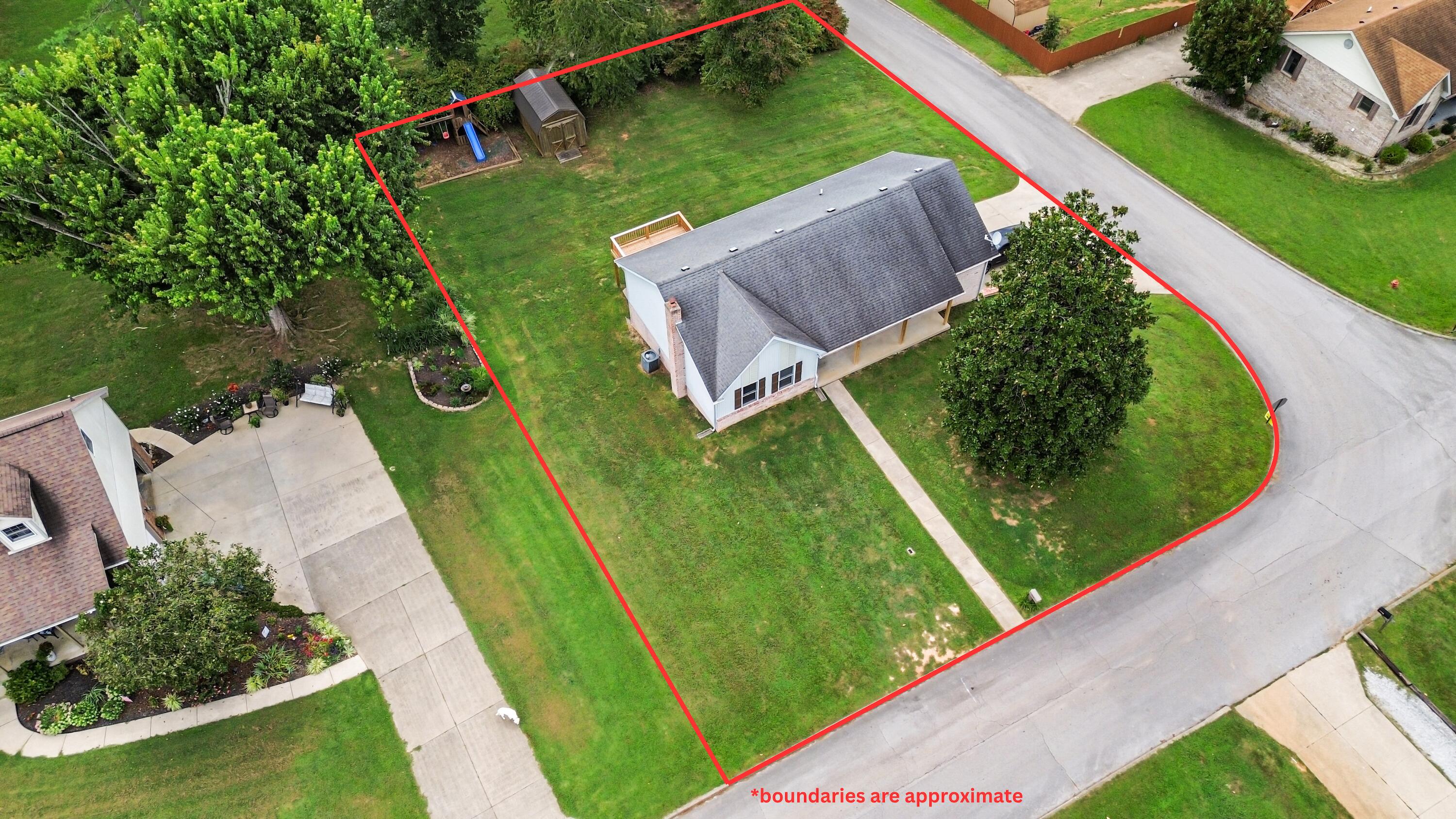 612 Woodview Drive — photo