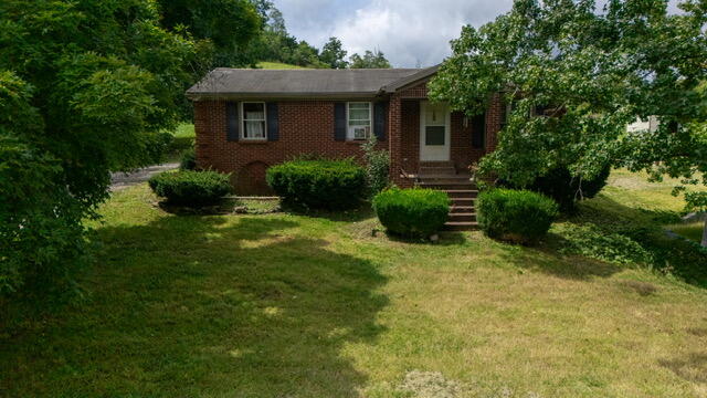 830 Gunnell Road — photo