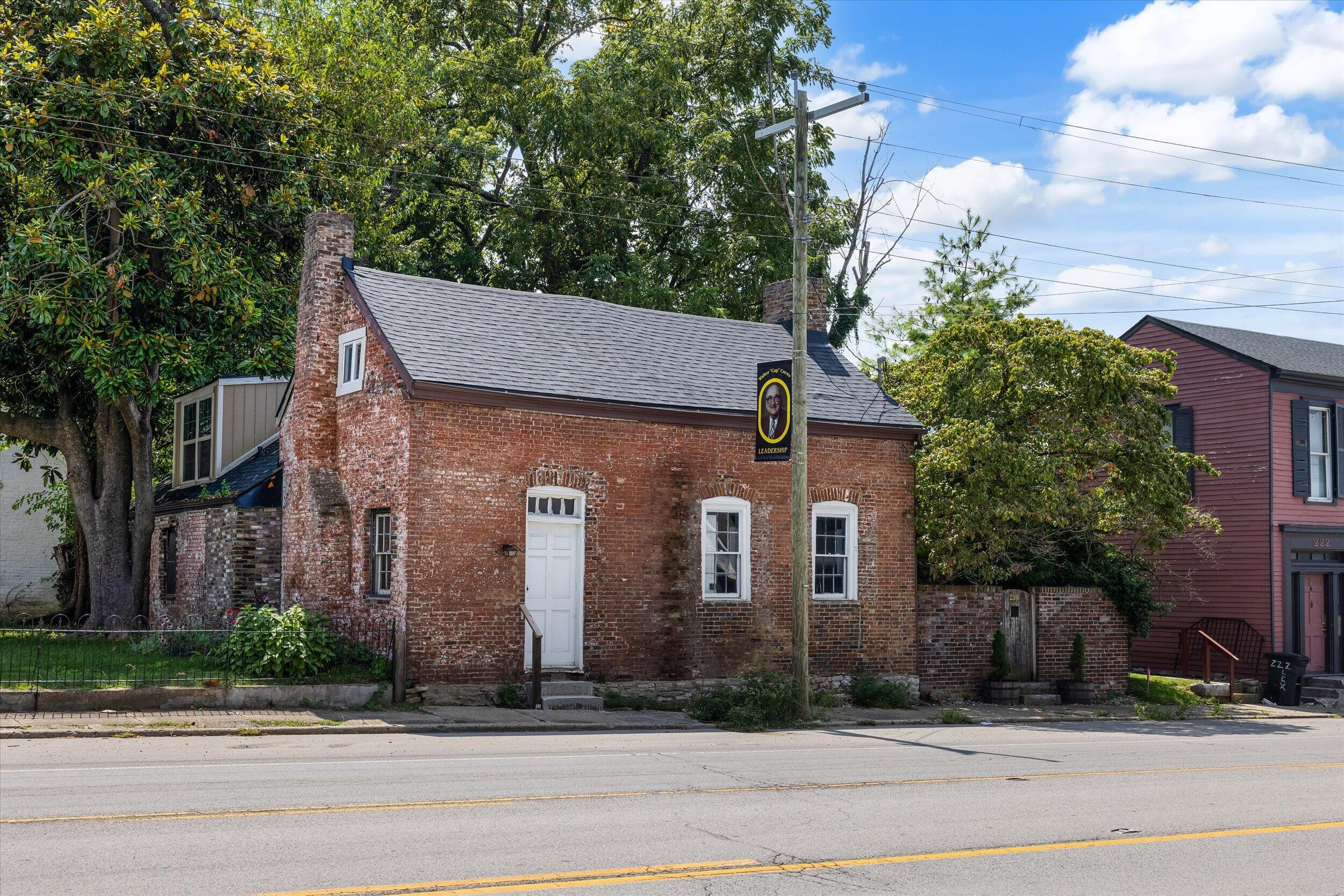 236 Lexington Street — photo