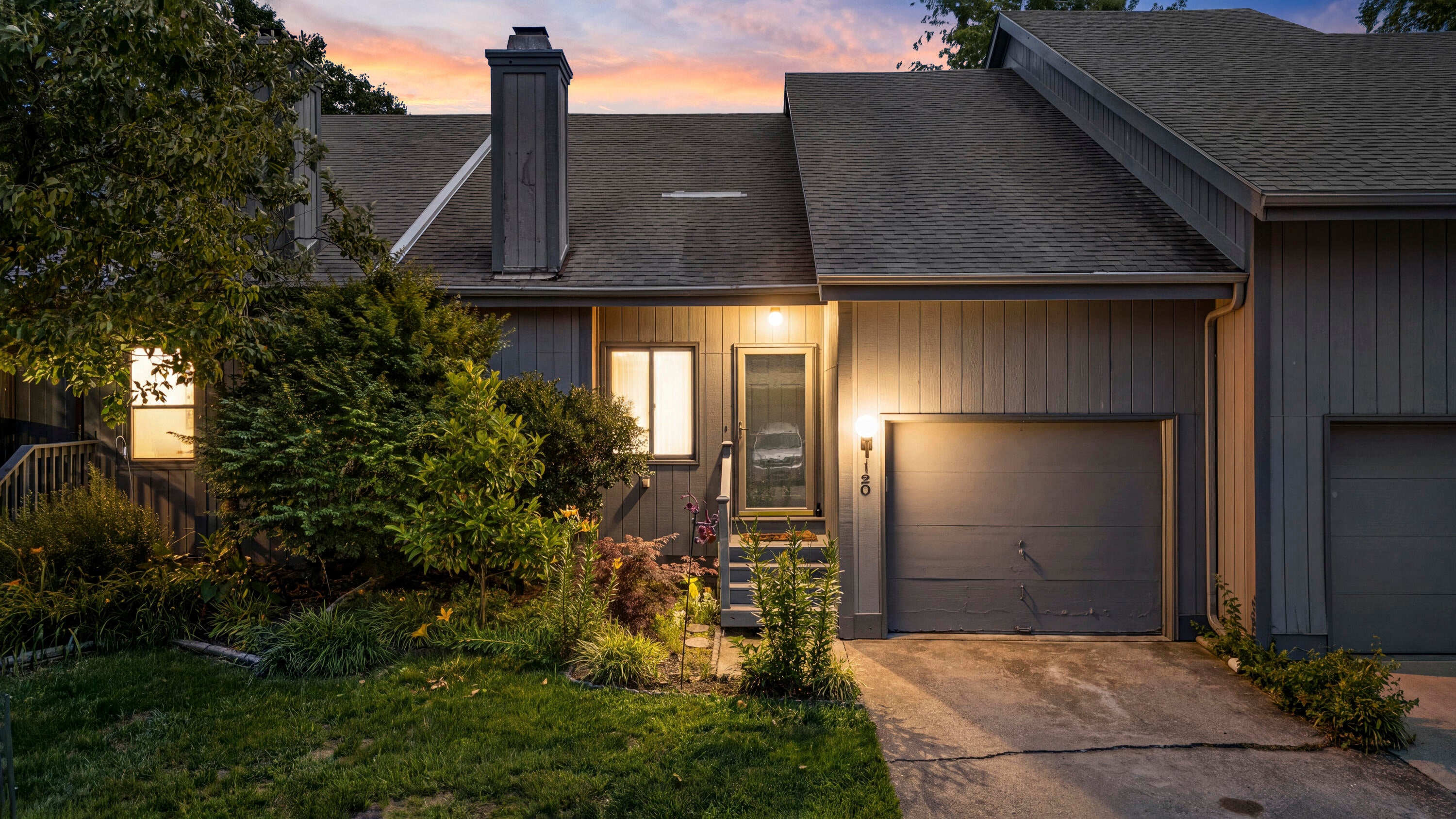 120 Cherrybrook Drive — photo