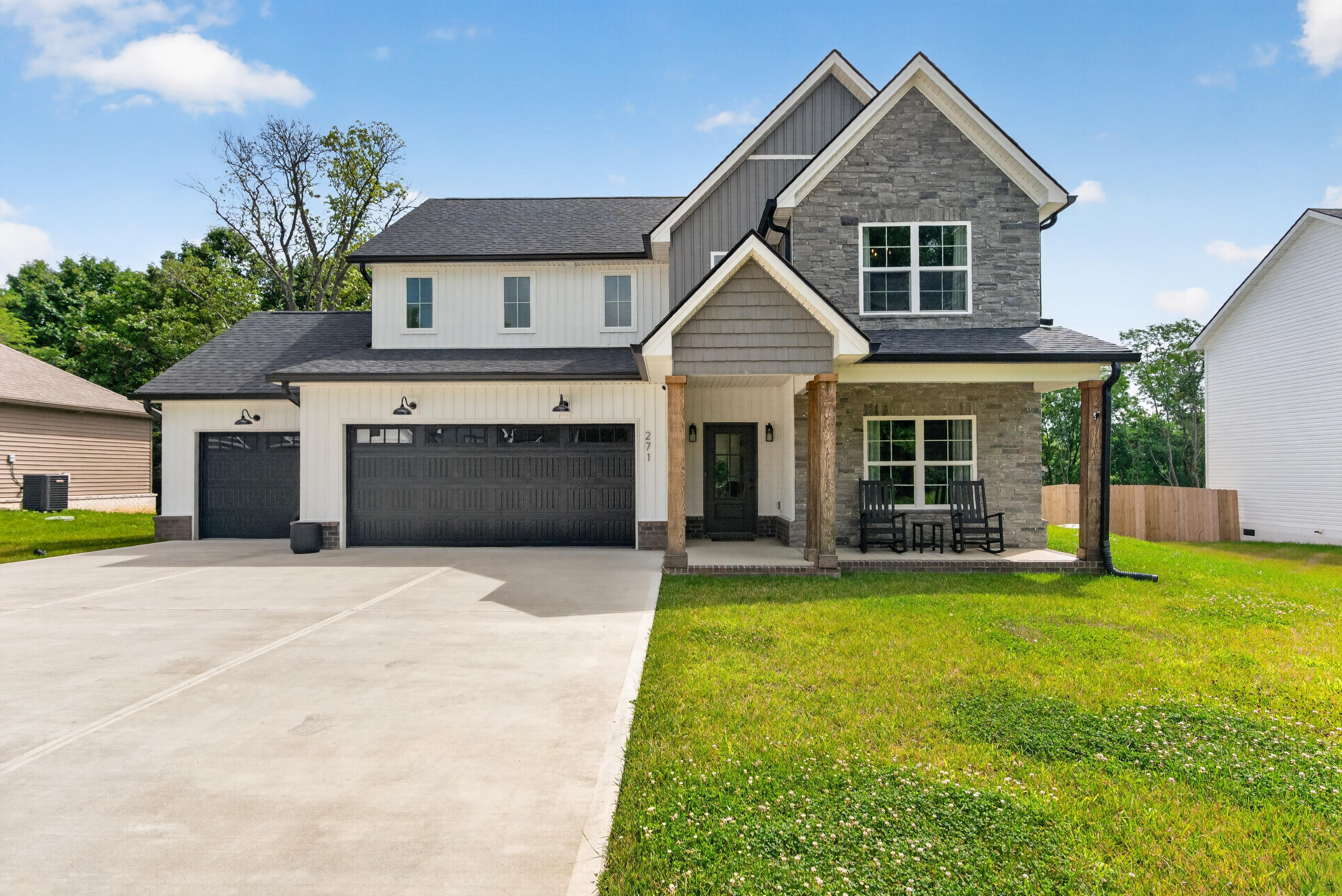 271 Harbor Village Drive — photo