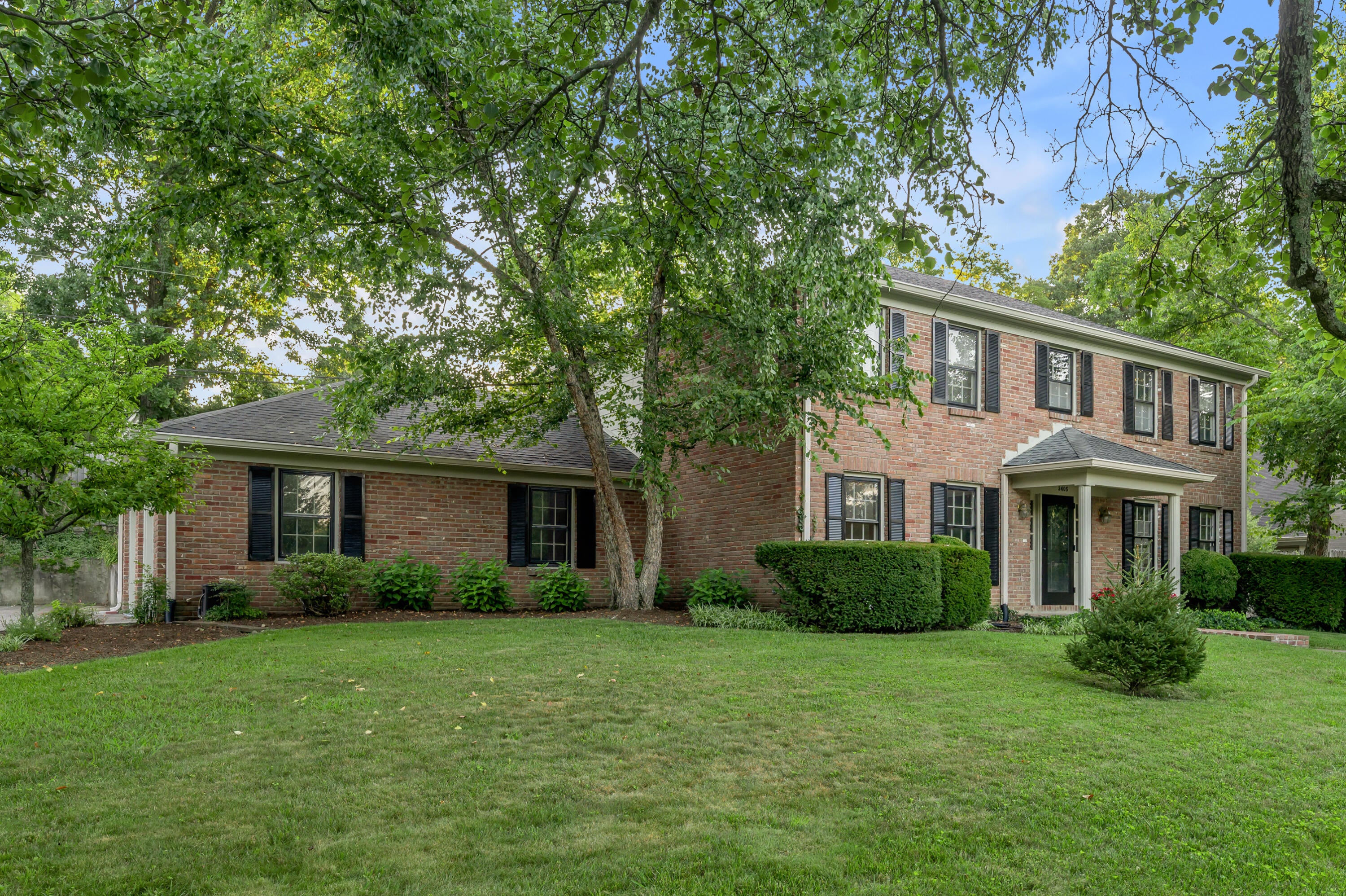 3405 Heritage Place — photo