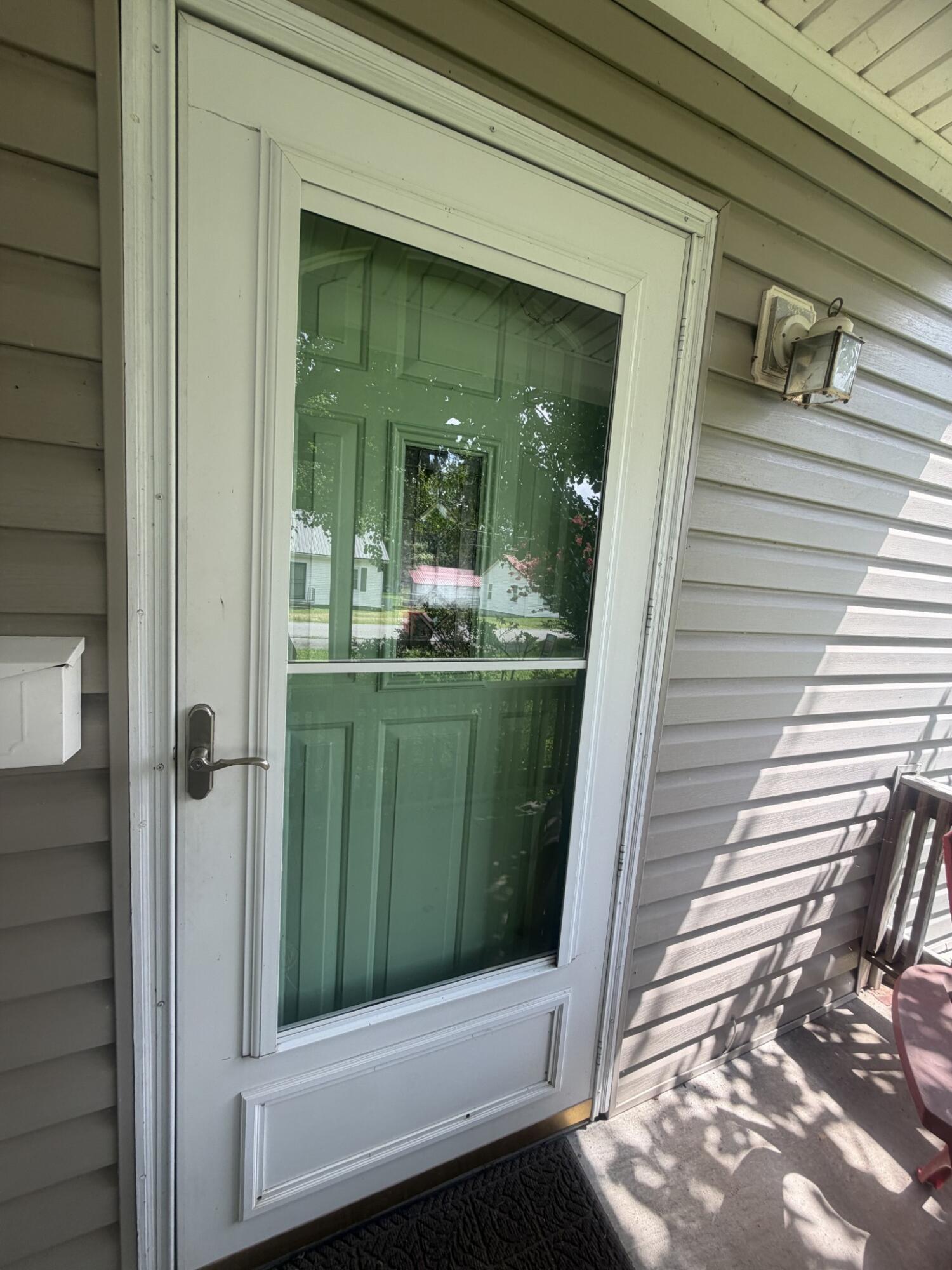 406 Crestview Drive — photo