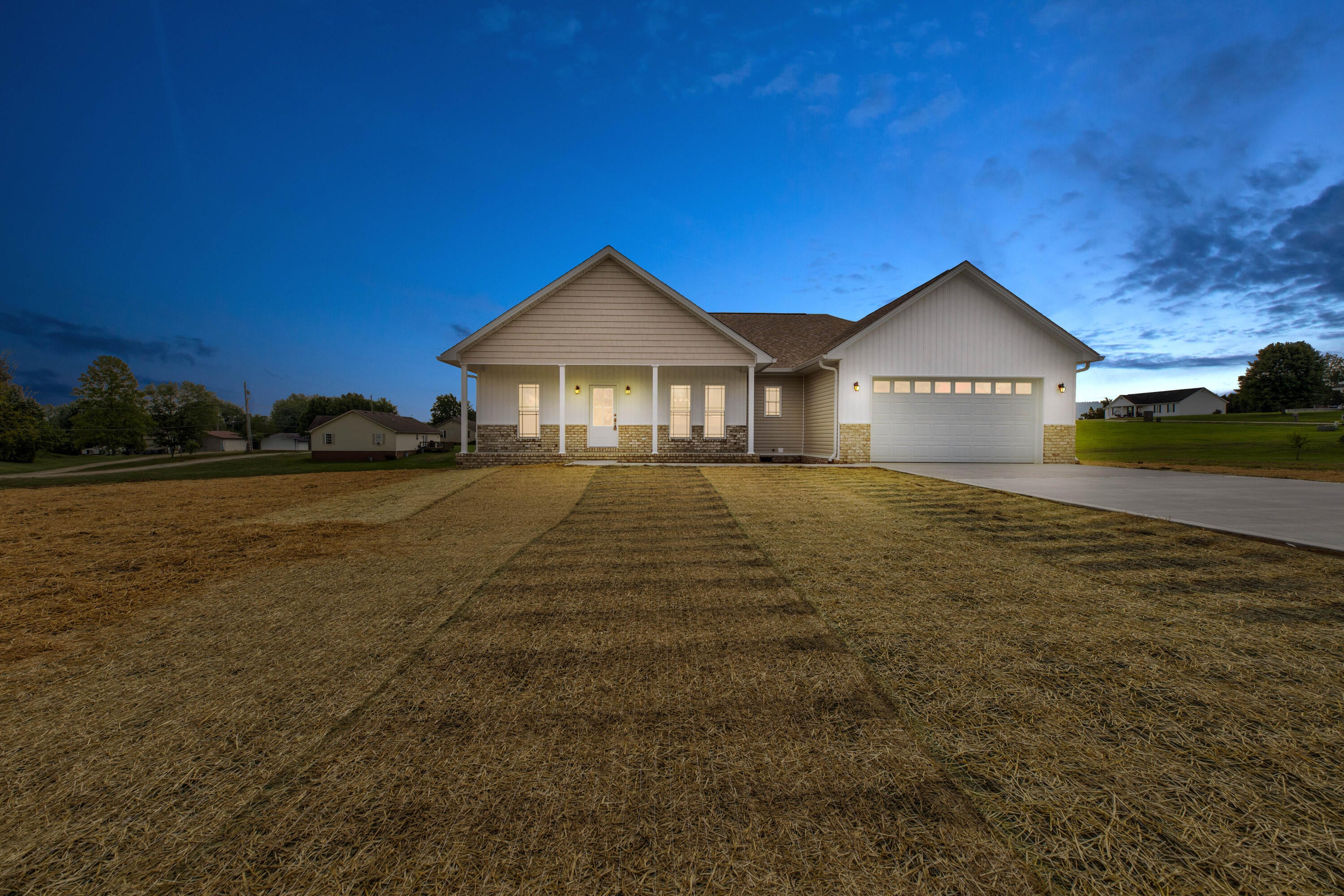 7039 Camargo Levee Road — photo