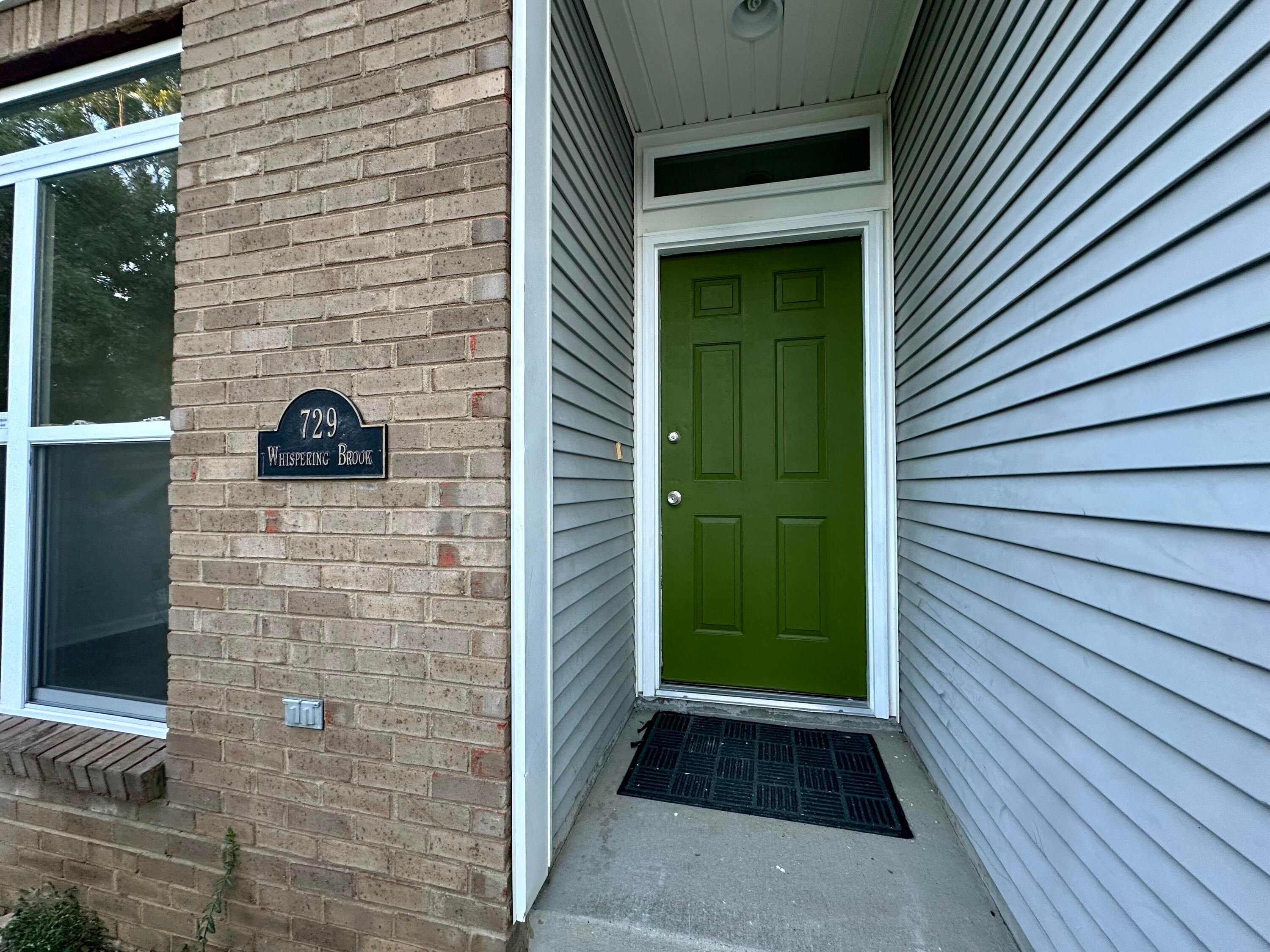 729 Whispering Brook Trace — photo