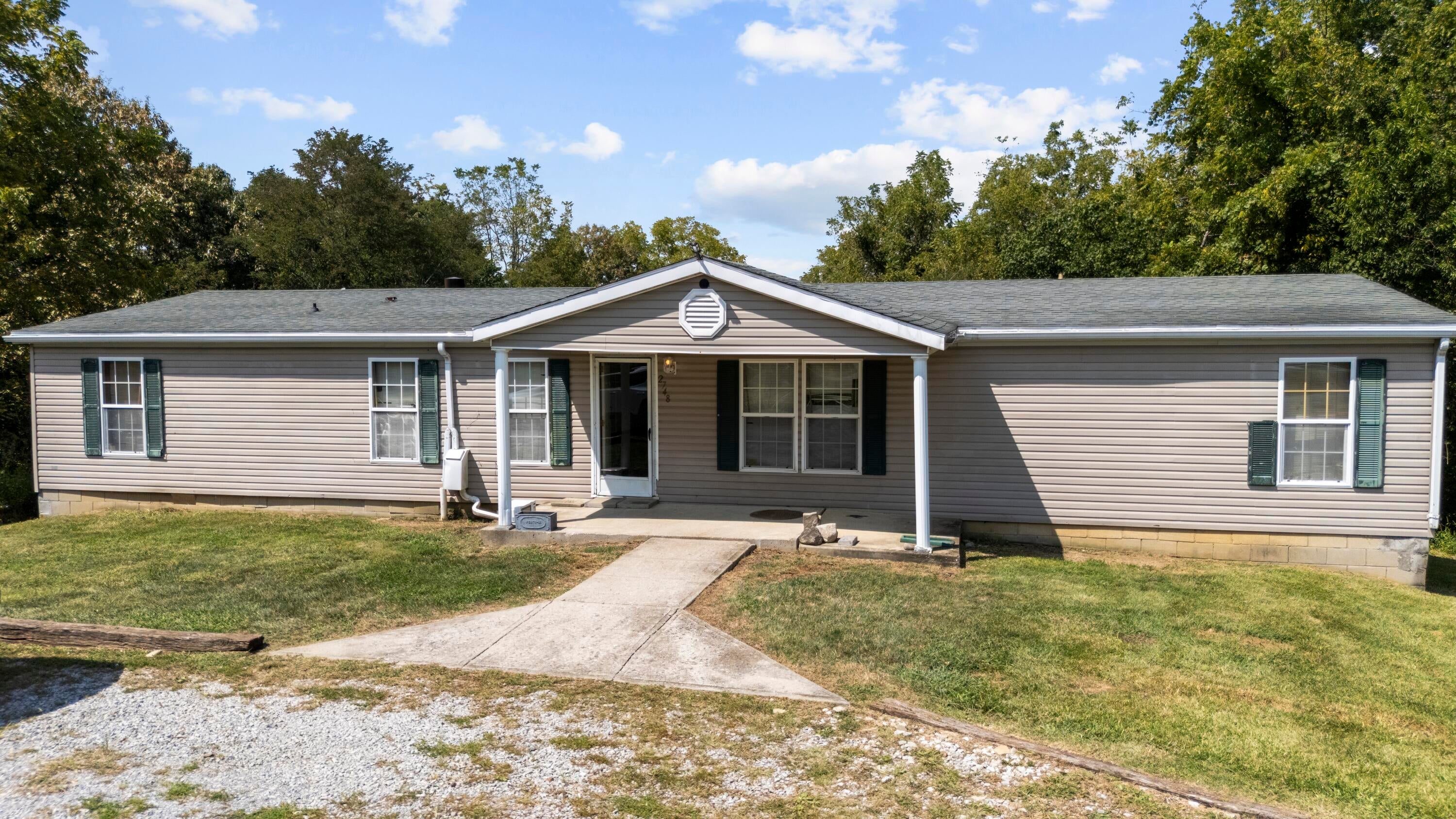 2748 Corinth-Hinton Road — photo